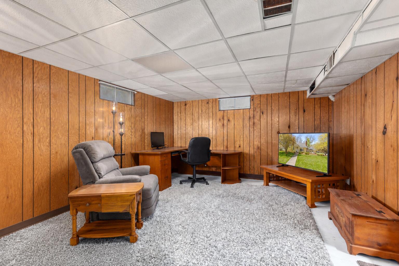 996 Colonial Court Holland MI 49423