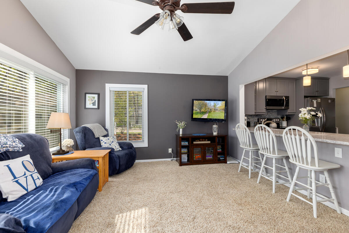 996 Colonial Court Holland MI 49423