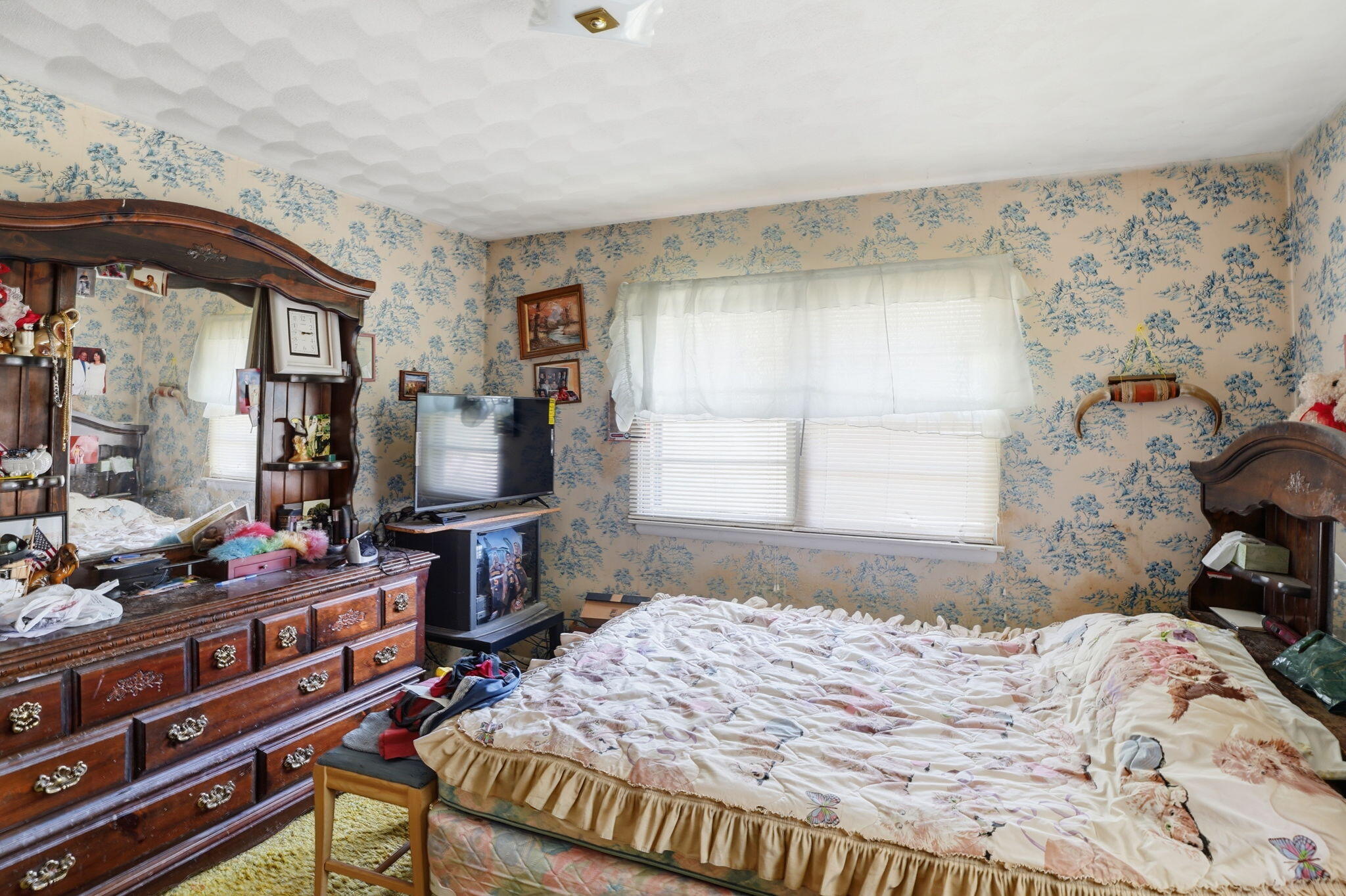 1551 Pontiac Road Benton Harbor MI 49022