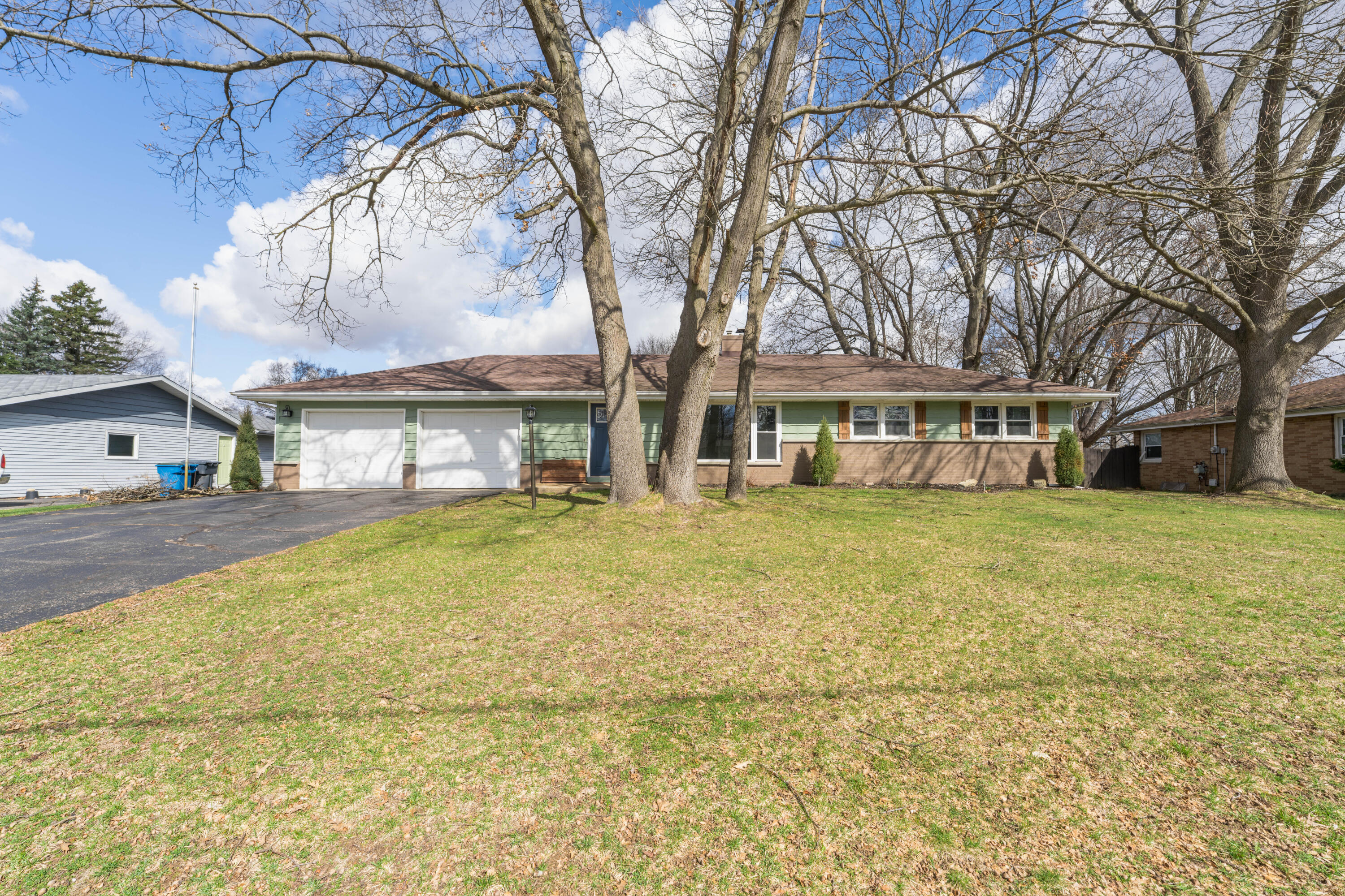 2657 Thayer Avenue Kalamazoo MI 49004