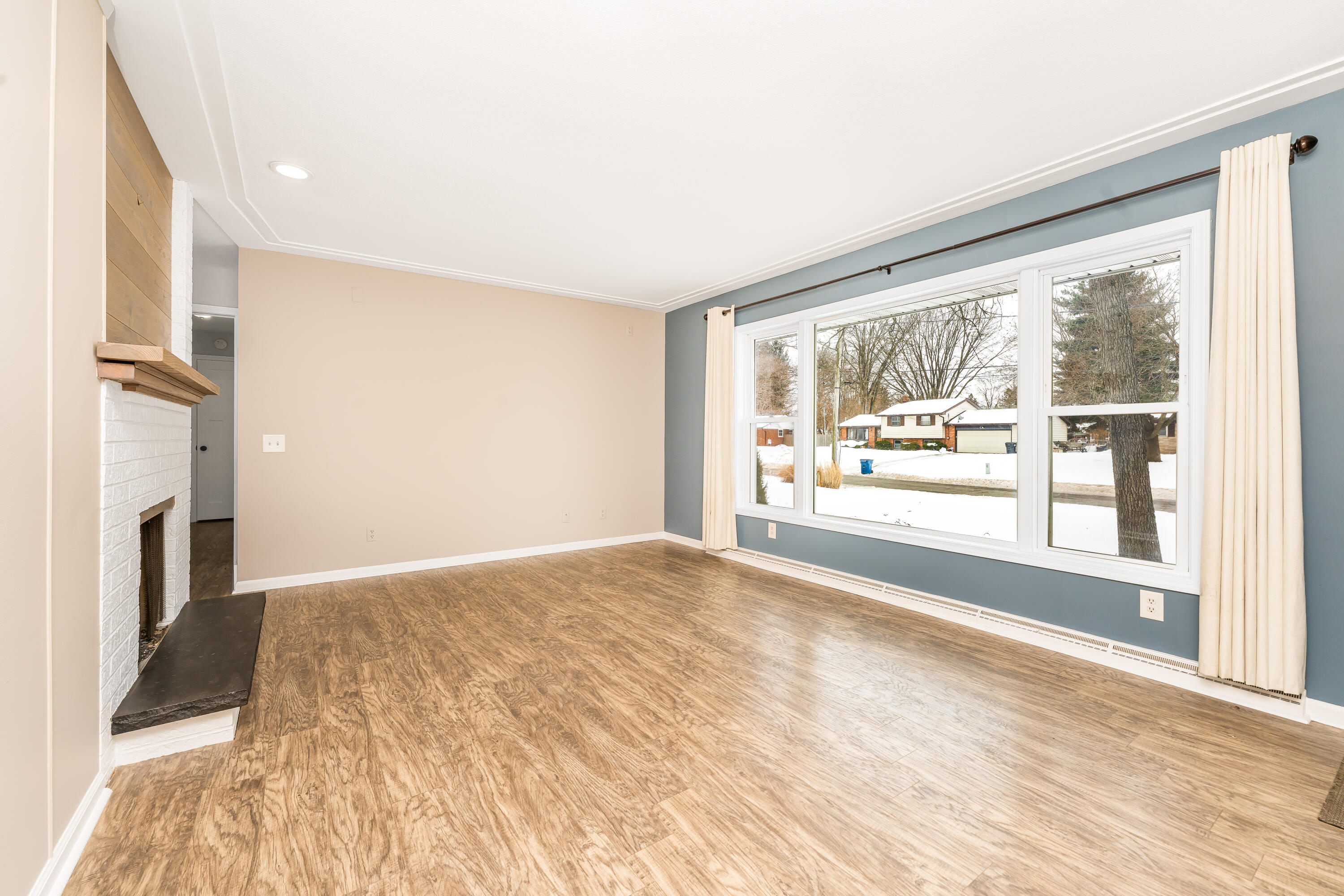 2657 Thayer Avenue Kalamazoo MI 49004
