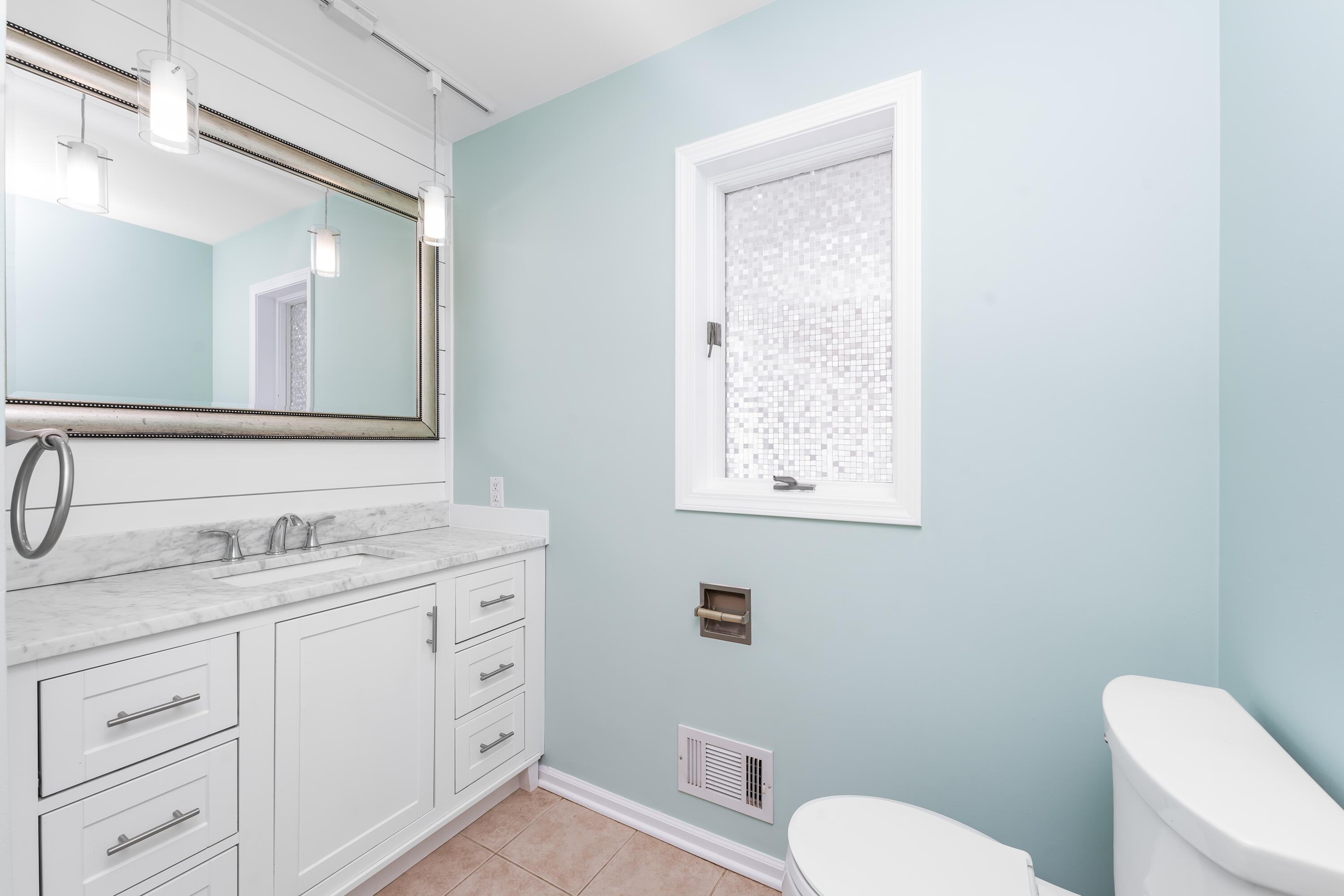 2657 Thayer Avenue Kalamazoo MI 49004