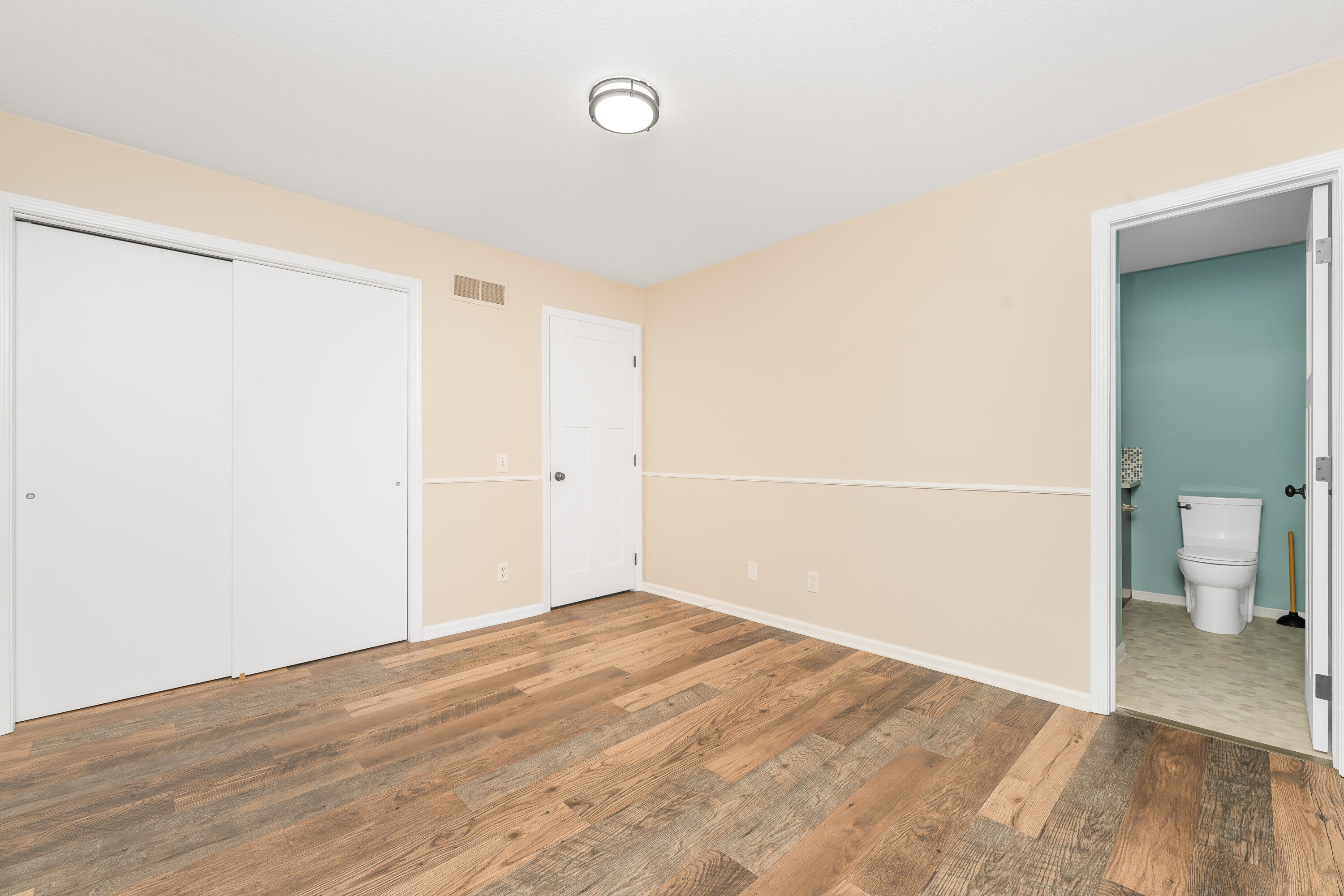 2657 Thayer Avenue Kalamazoo MI 49004