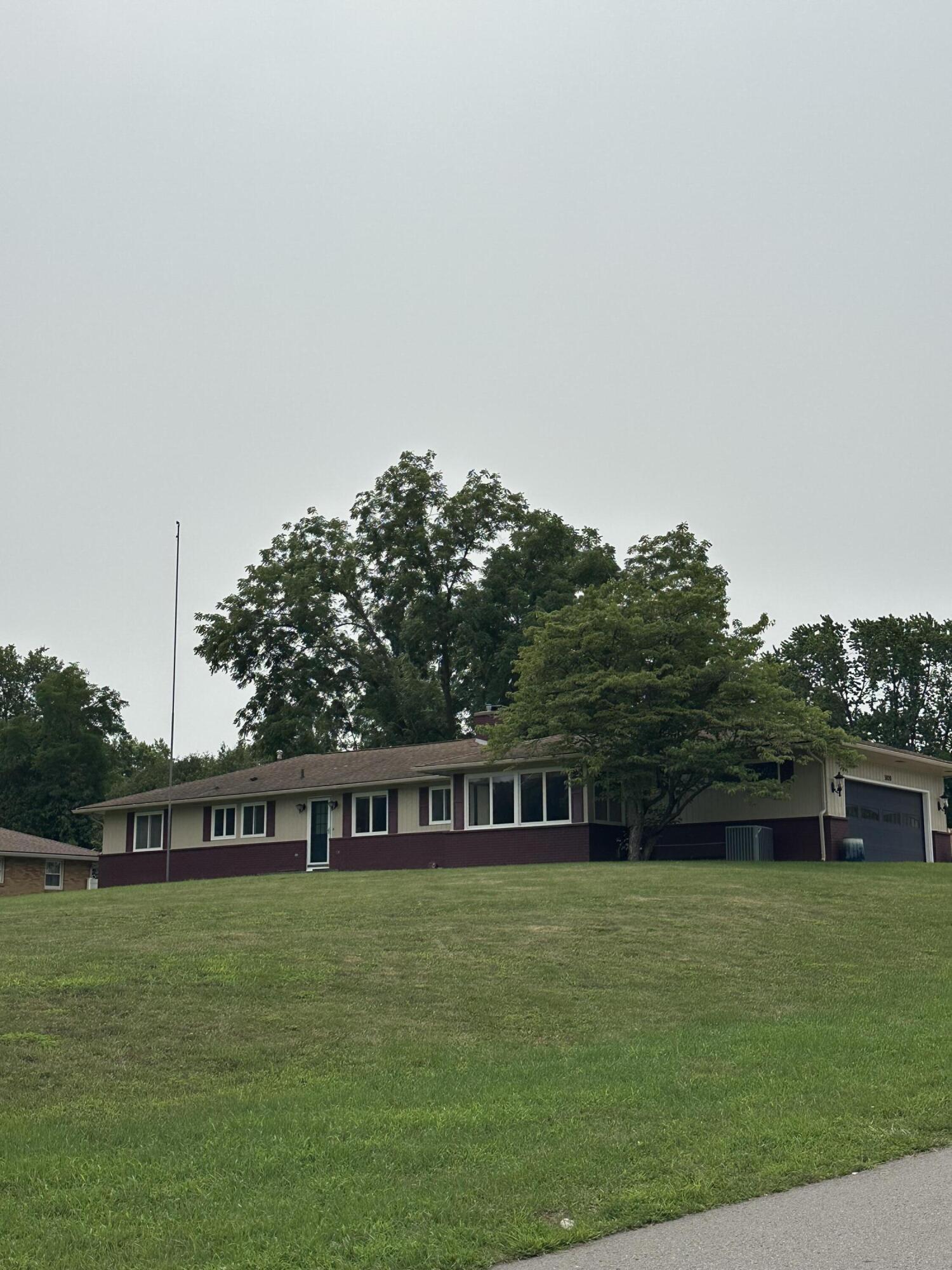 3020 Leonard Street NW Grand Rapids MI 49504