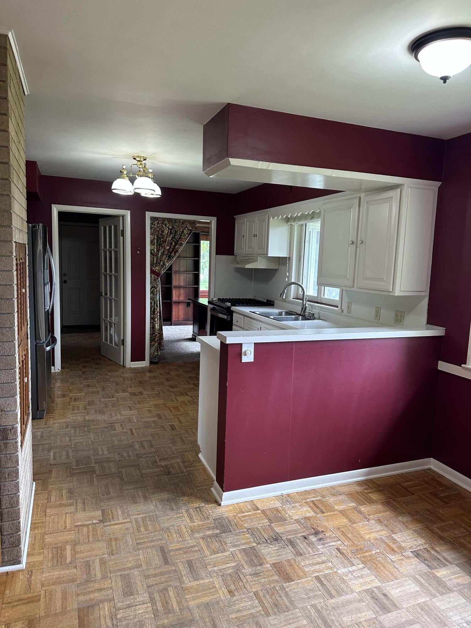 3020 Leonard Street NW Grand Rapids MI 49504