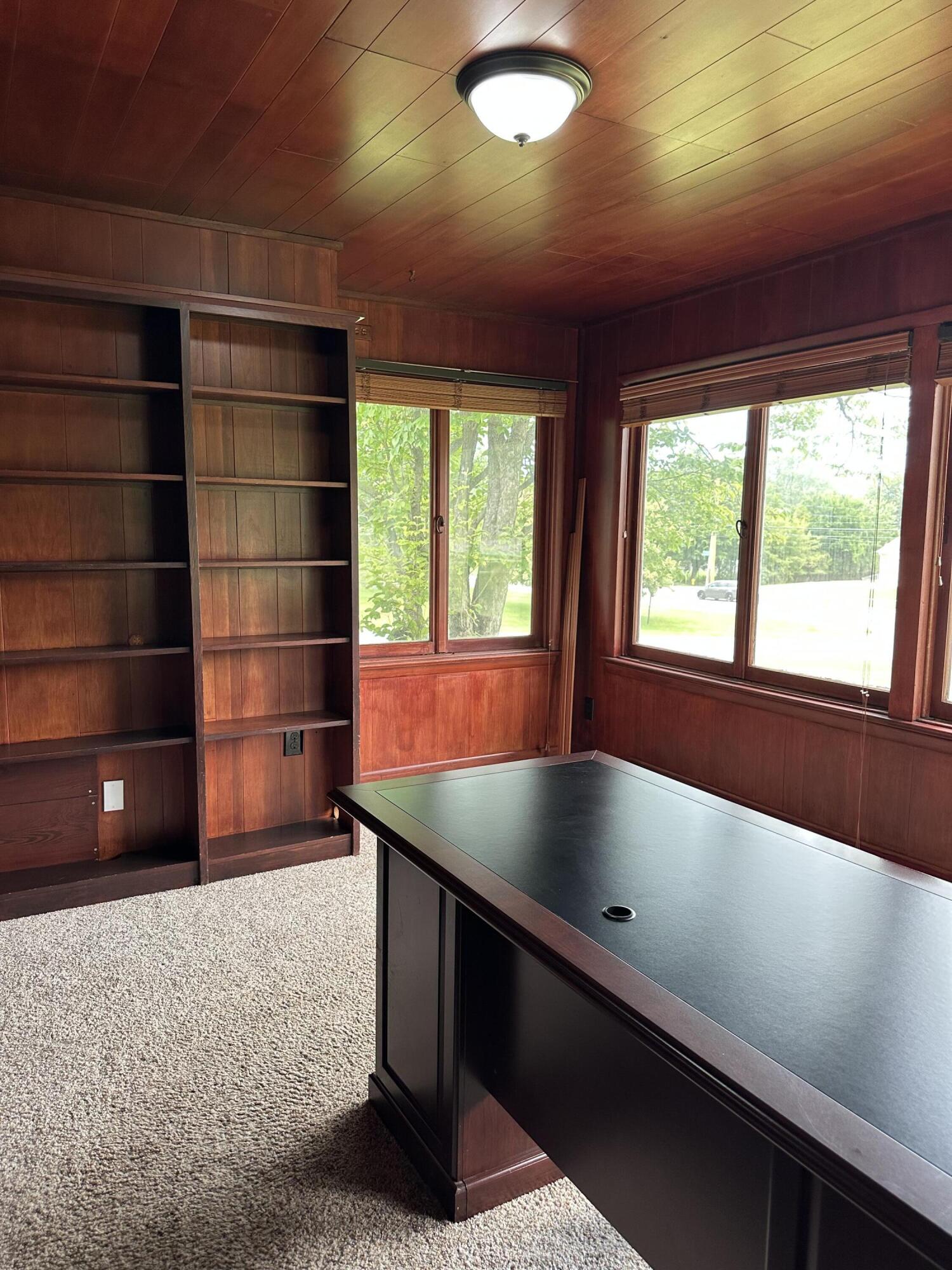 3020 Leonard Street NW Grand Rapids MI 49504