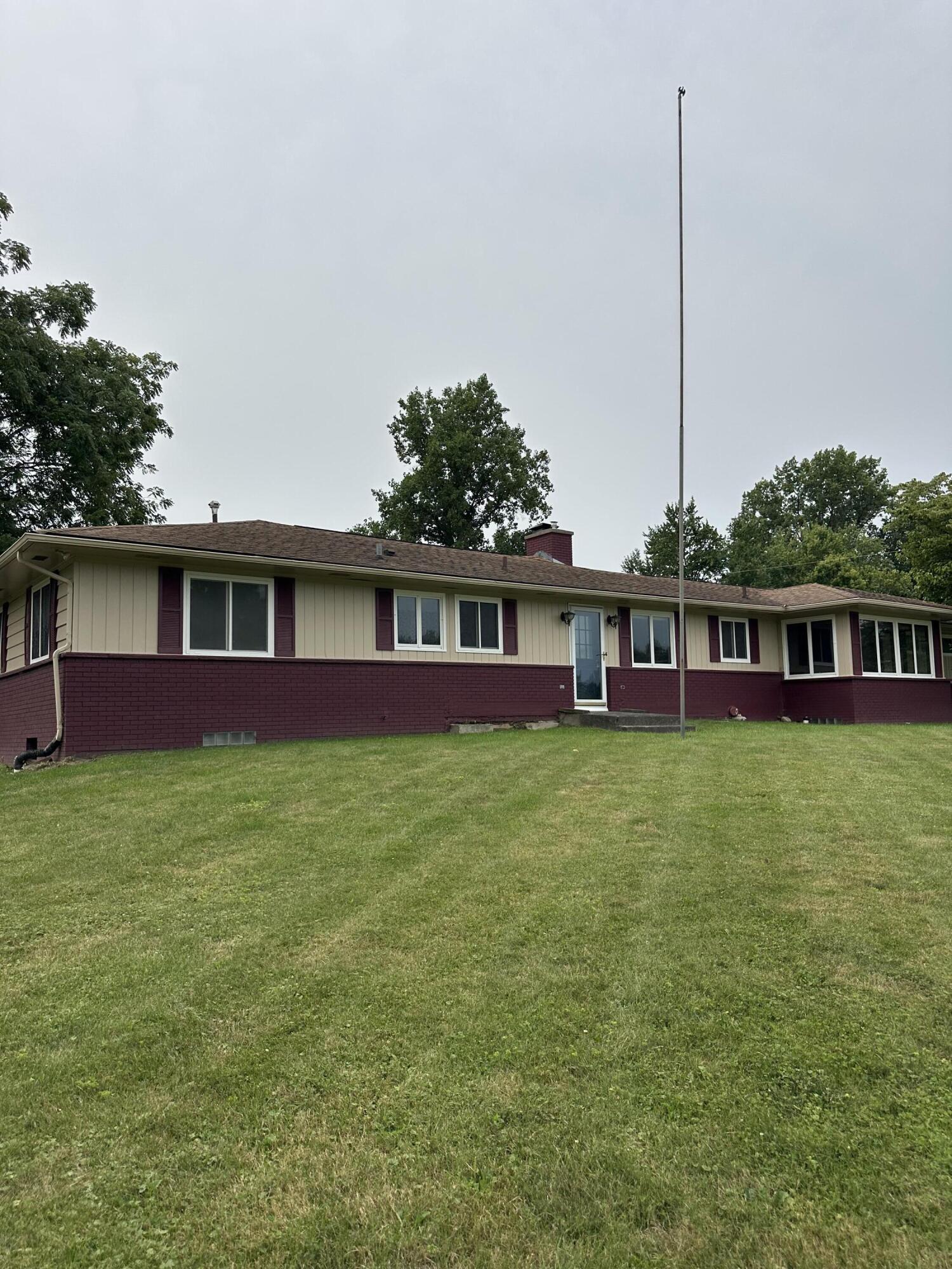 3020 Leonard Street NW Grand Rapids MI 49504