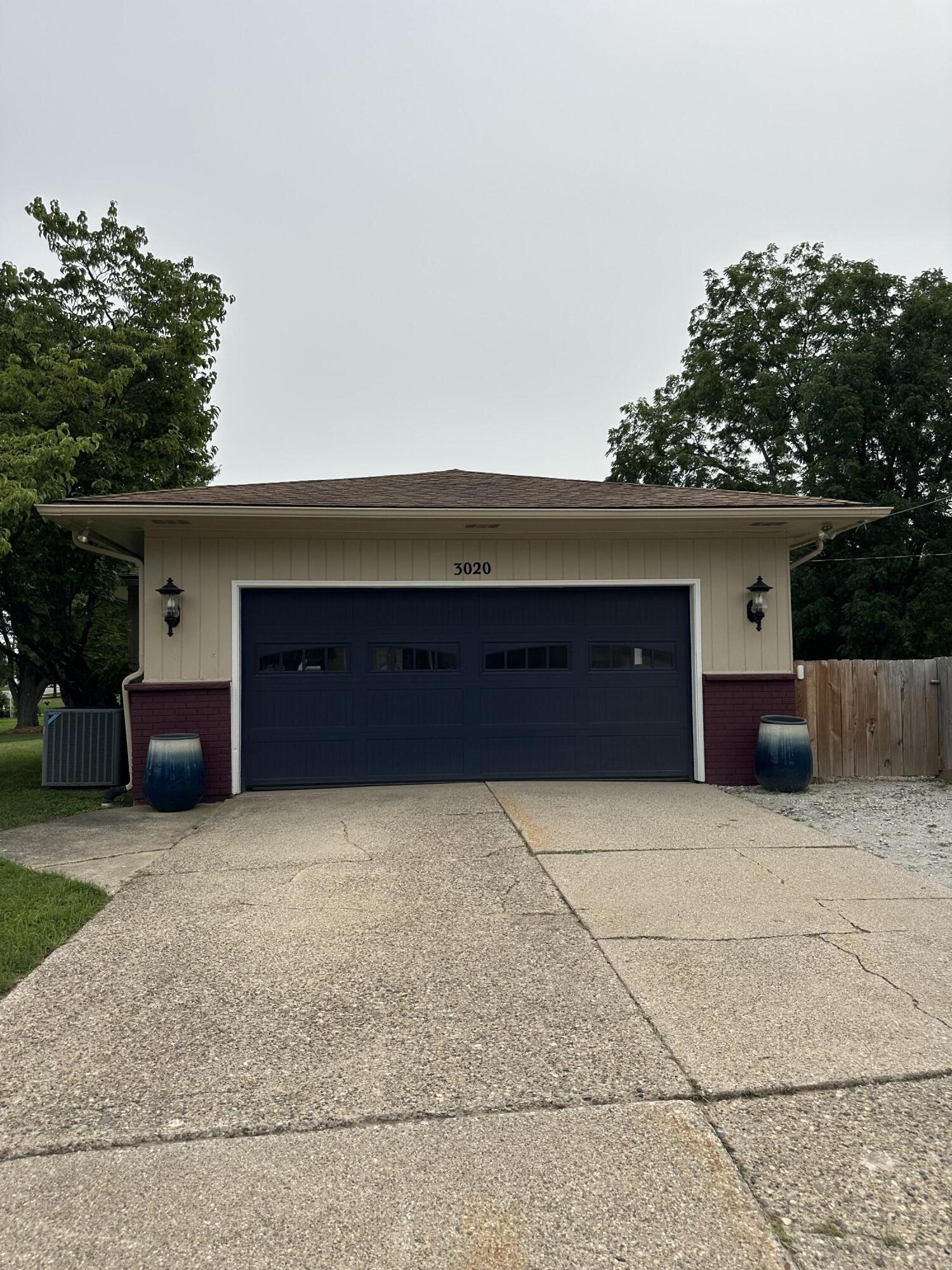 3020 Leonard Street NW Grand Rapids MI 49504