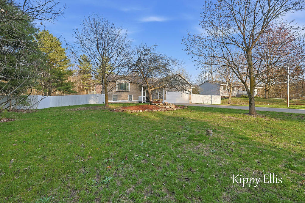 566 S Dangl Road Muskegon MI 49442
