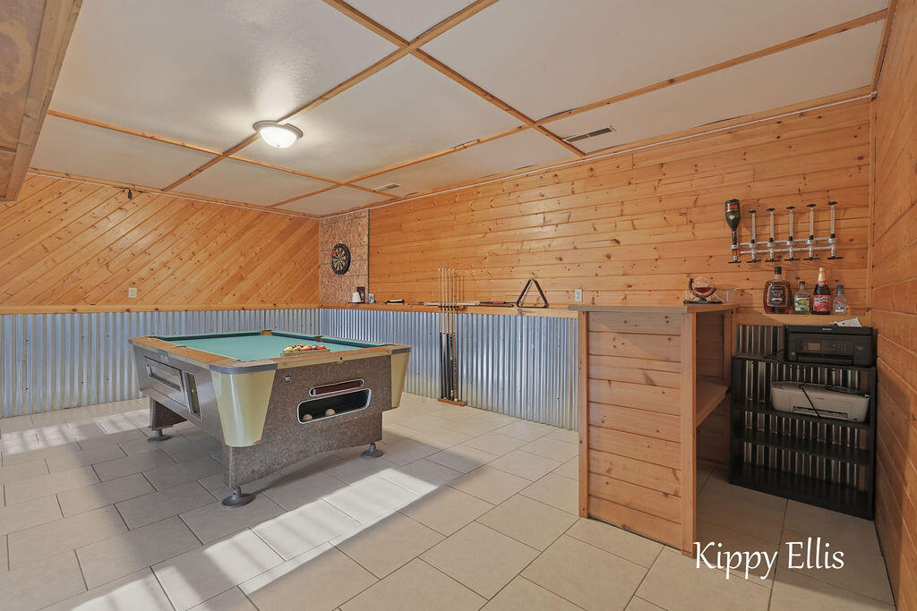566 S Dangl Road Muskegon MI 49442