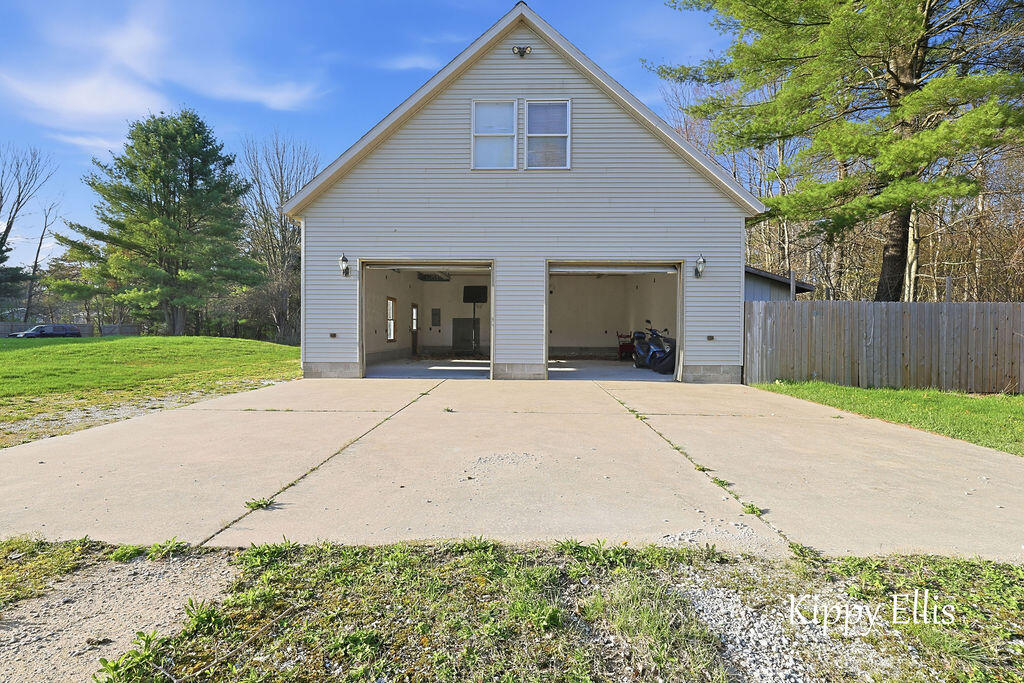 566 S Dangl Road Muskegon MI 49442