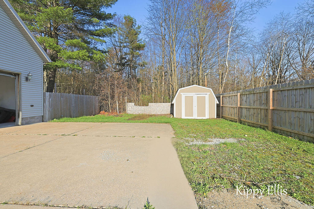 566 S Dangl Road Muskegon MI 49442