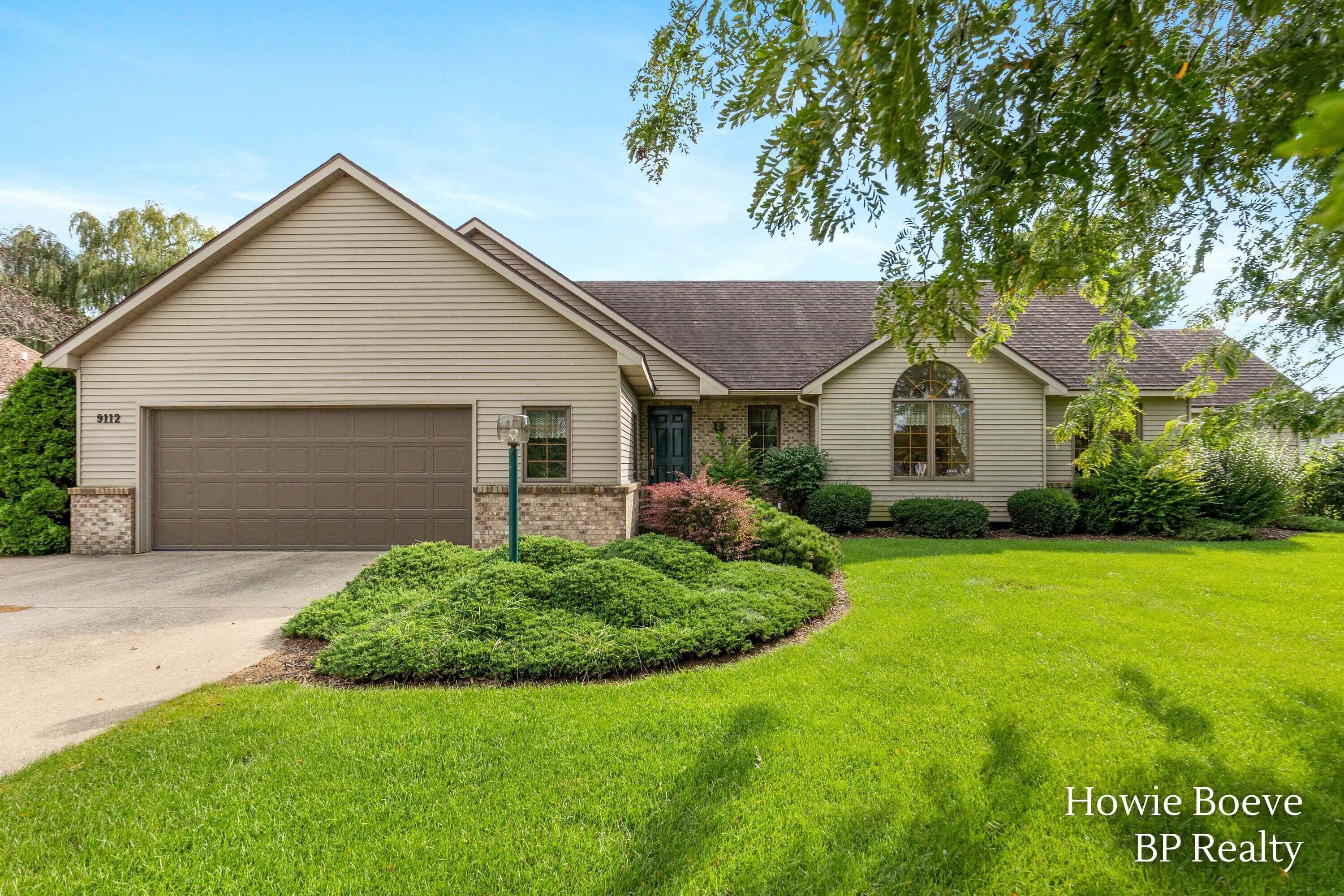 9112 Bluff Lake Street Zeeland MI 49464