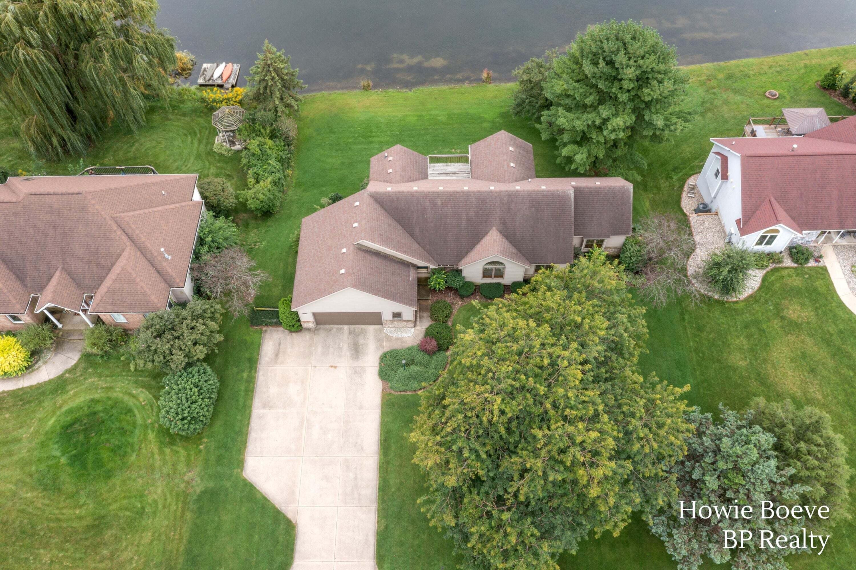 9112 Bluff Lake Street Zeeland MI 49464