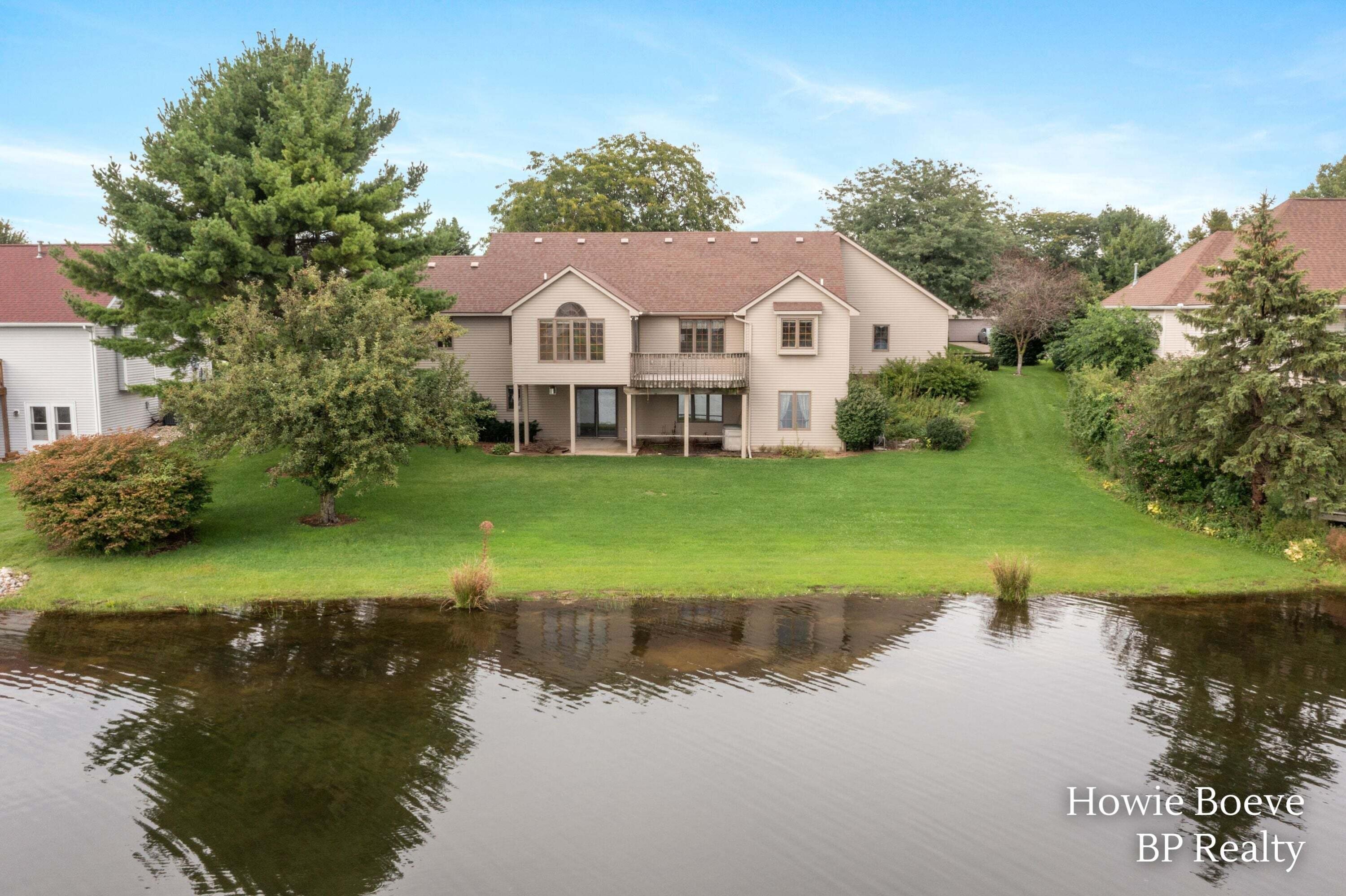 9112 Bluff Lake Street Zeeland MI 49464