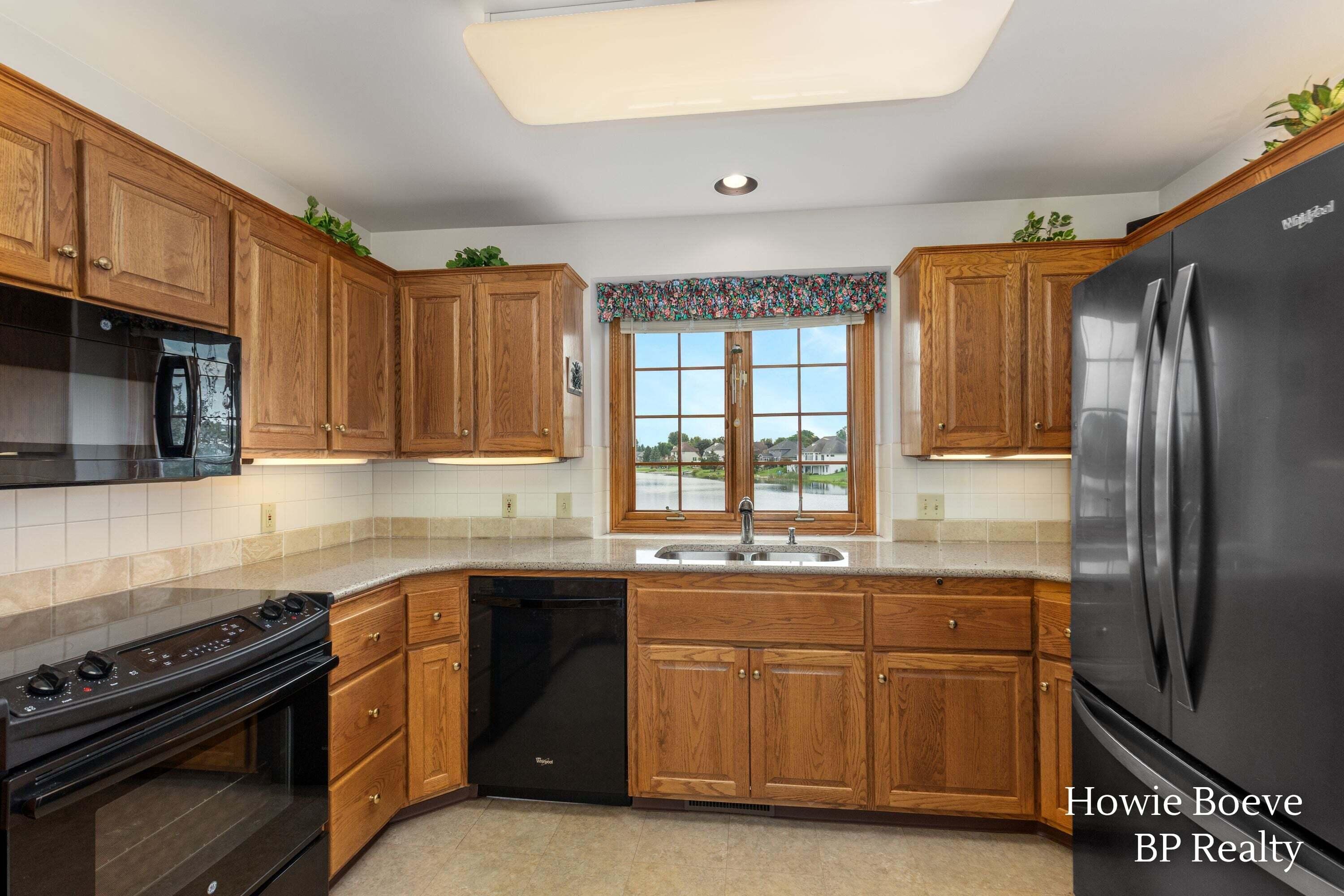 9112 Bluff Lake Street Zeeland MI 49464