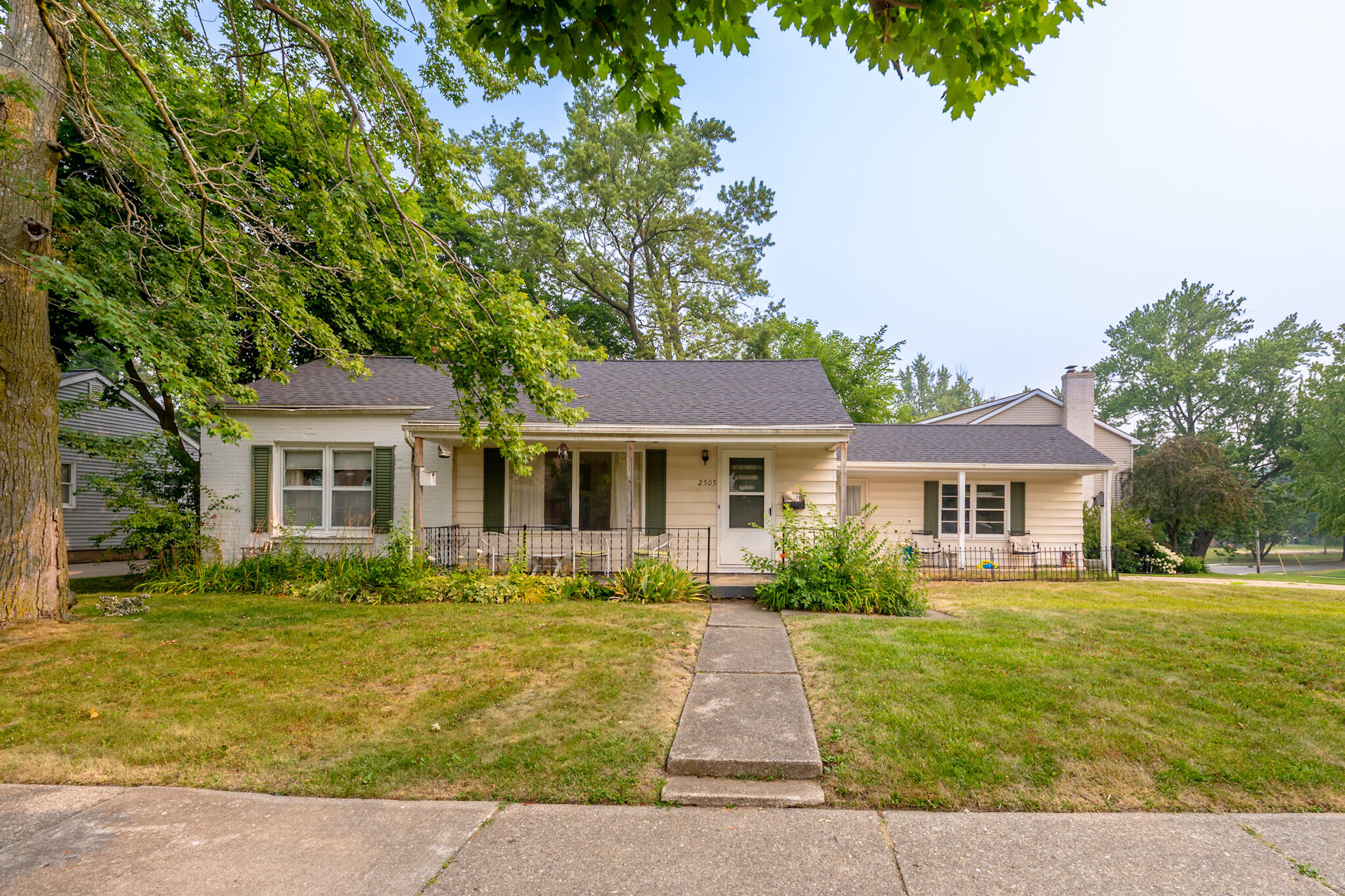 2505 Boston Street SE Grand Rapids MI 49506