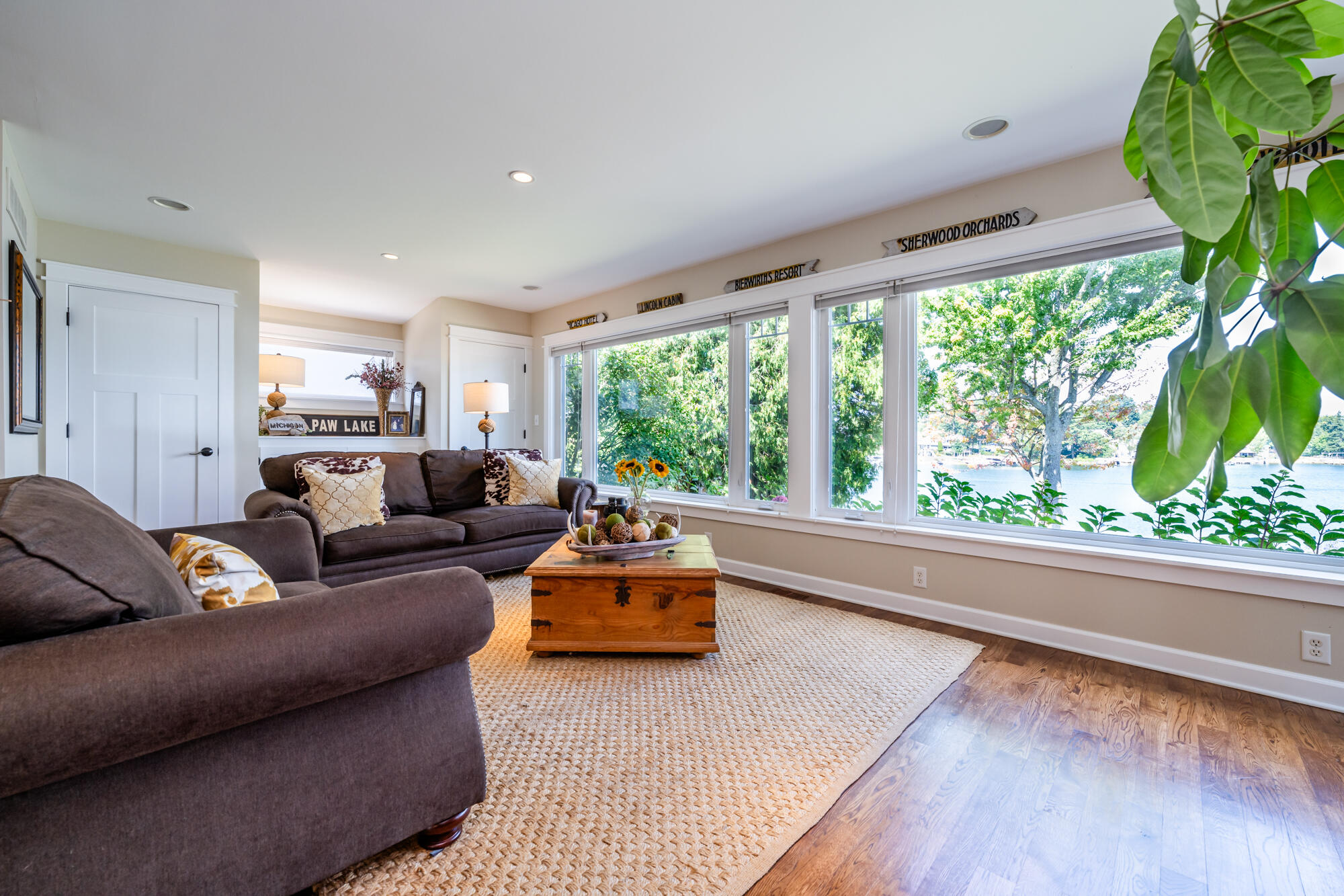 7881 Lakewood Drive Coloma MI 49038