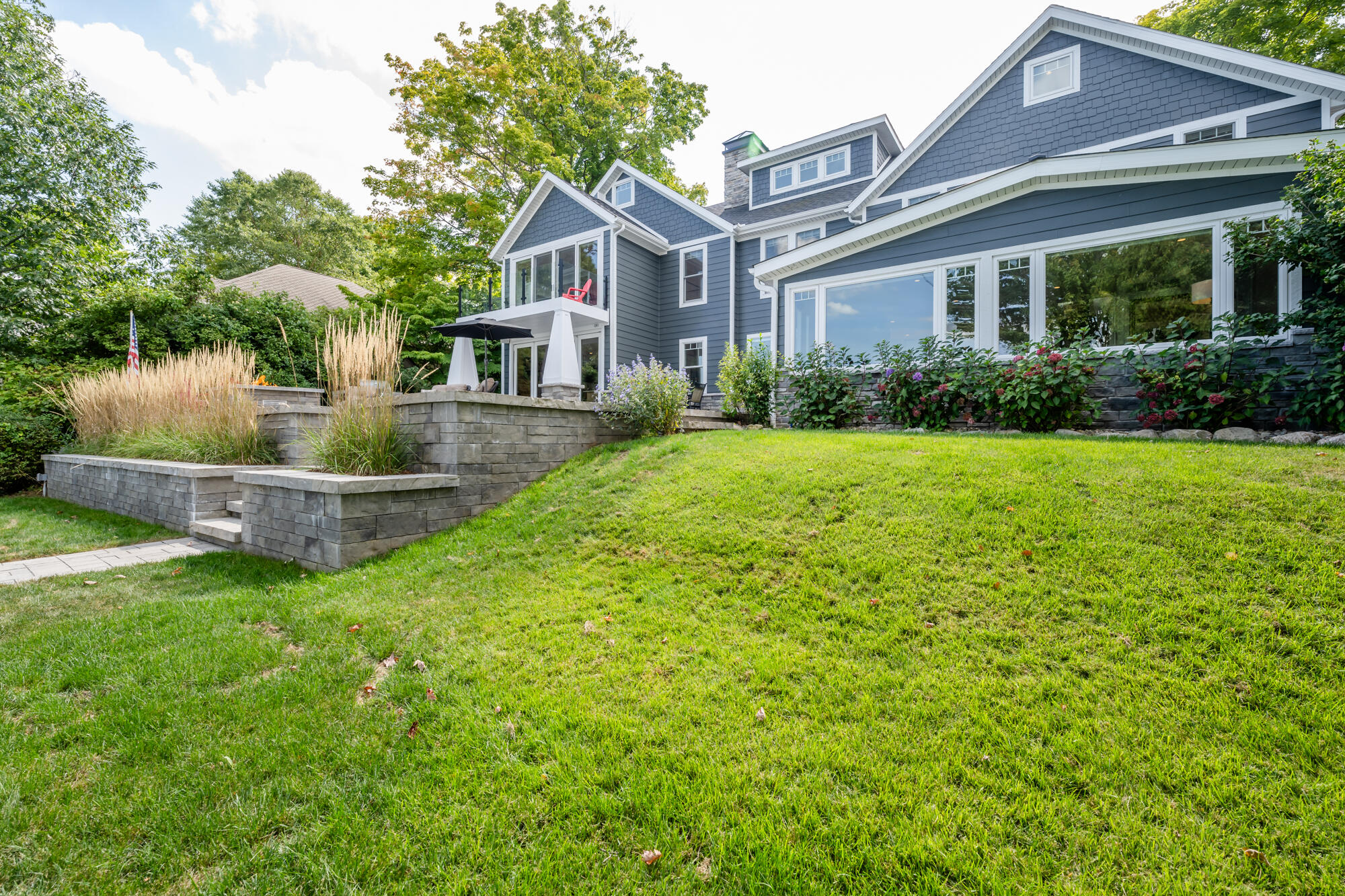 7881 Lakewood Drive Coloma MI 49038