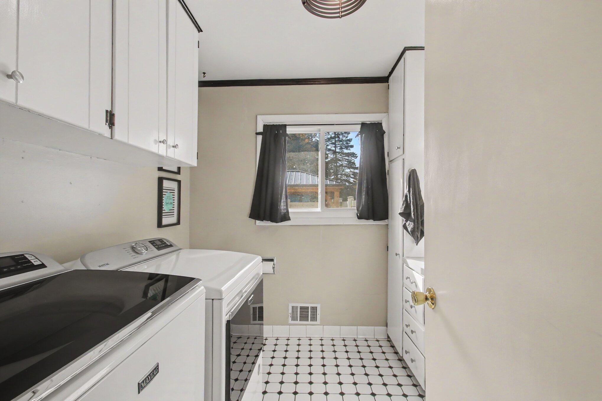 14720 Valley View Avenue Holland MI 49424