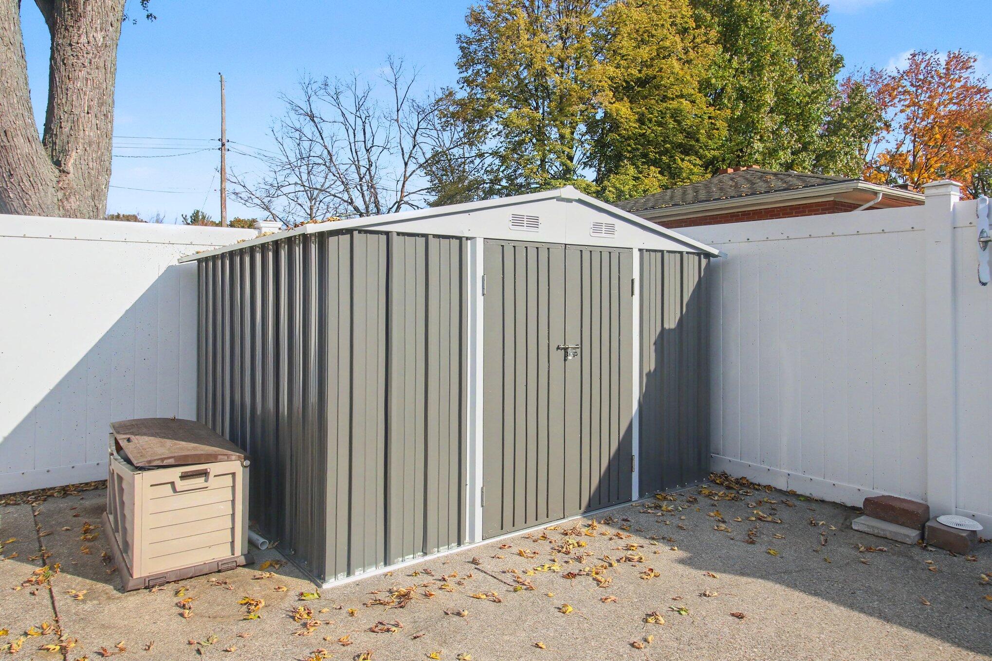 14720 Valley View Avenue Holland MI 49424
