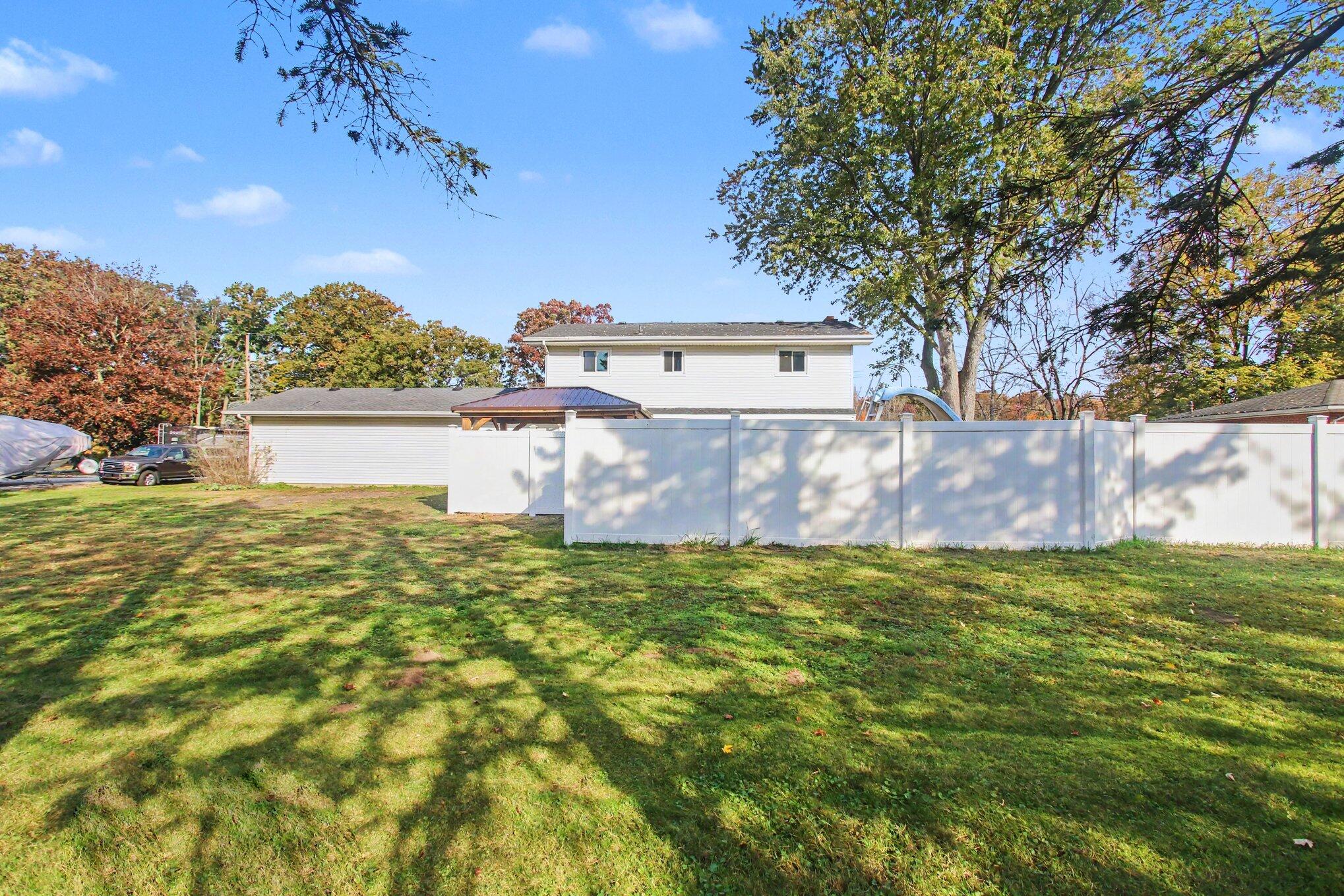 14720 Valley View Avenue Holland MI 49424