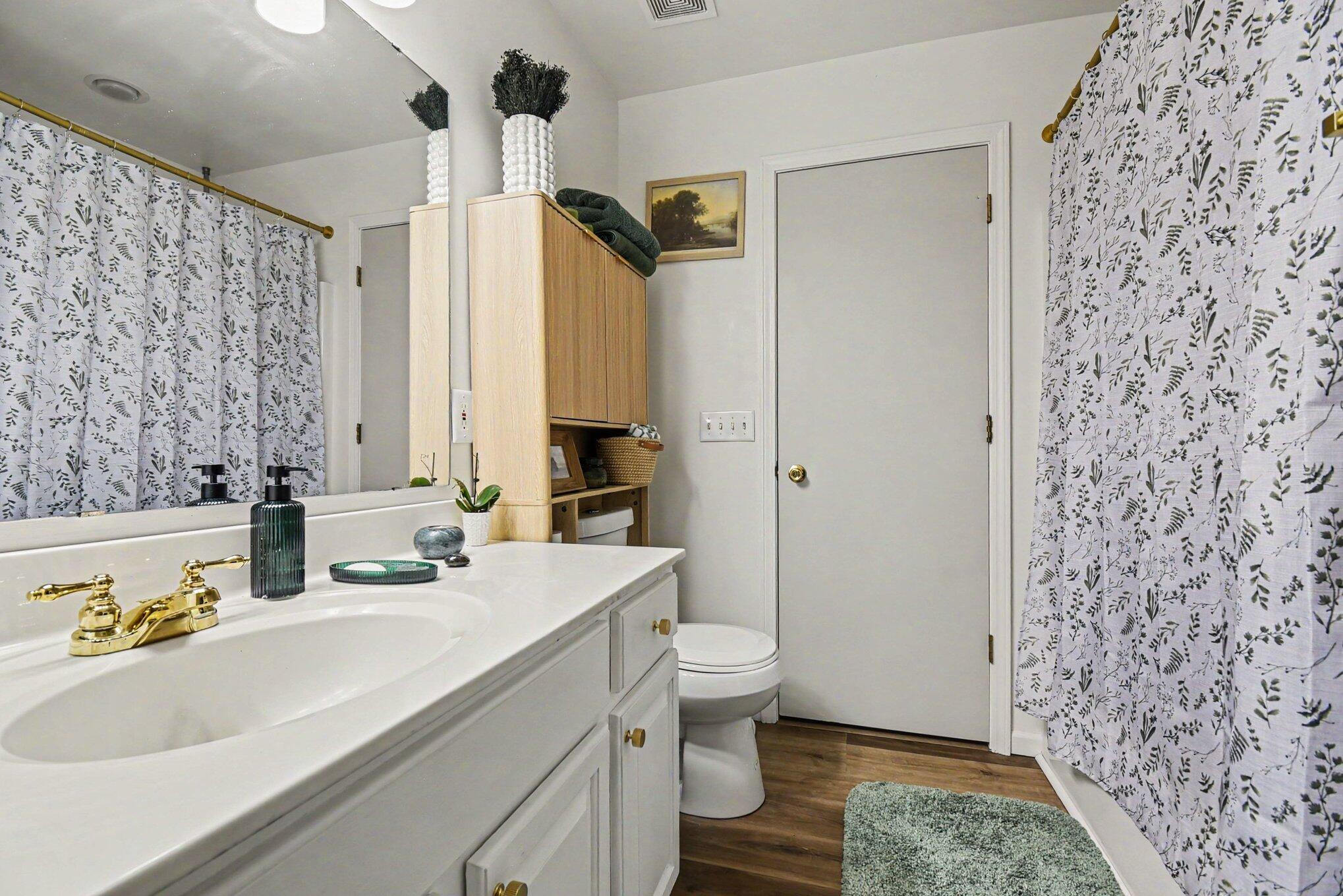 859 Summer Creek Court SE Grand Rapids MI 49508