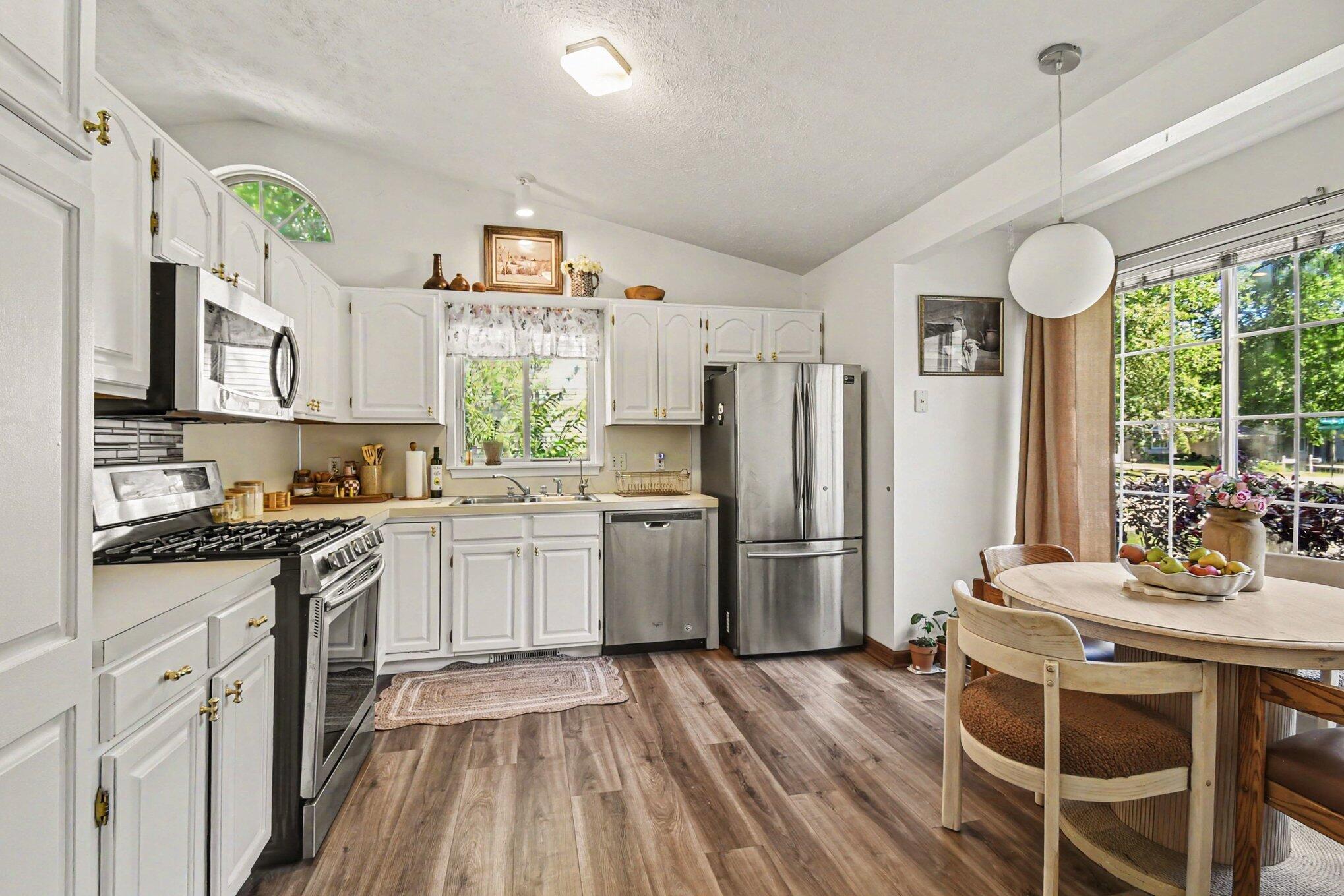 859 Summer Creek Court SE Grand Rapids MI 49508