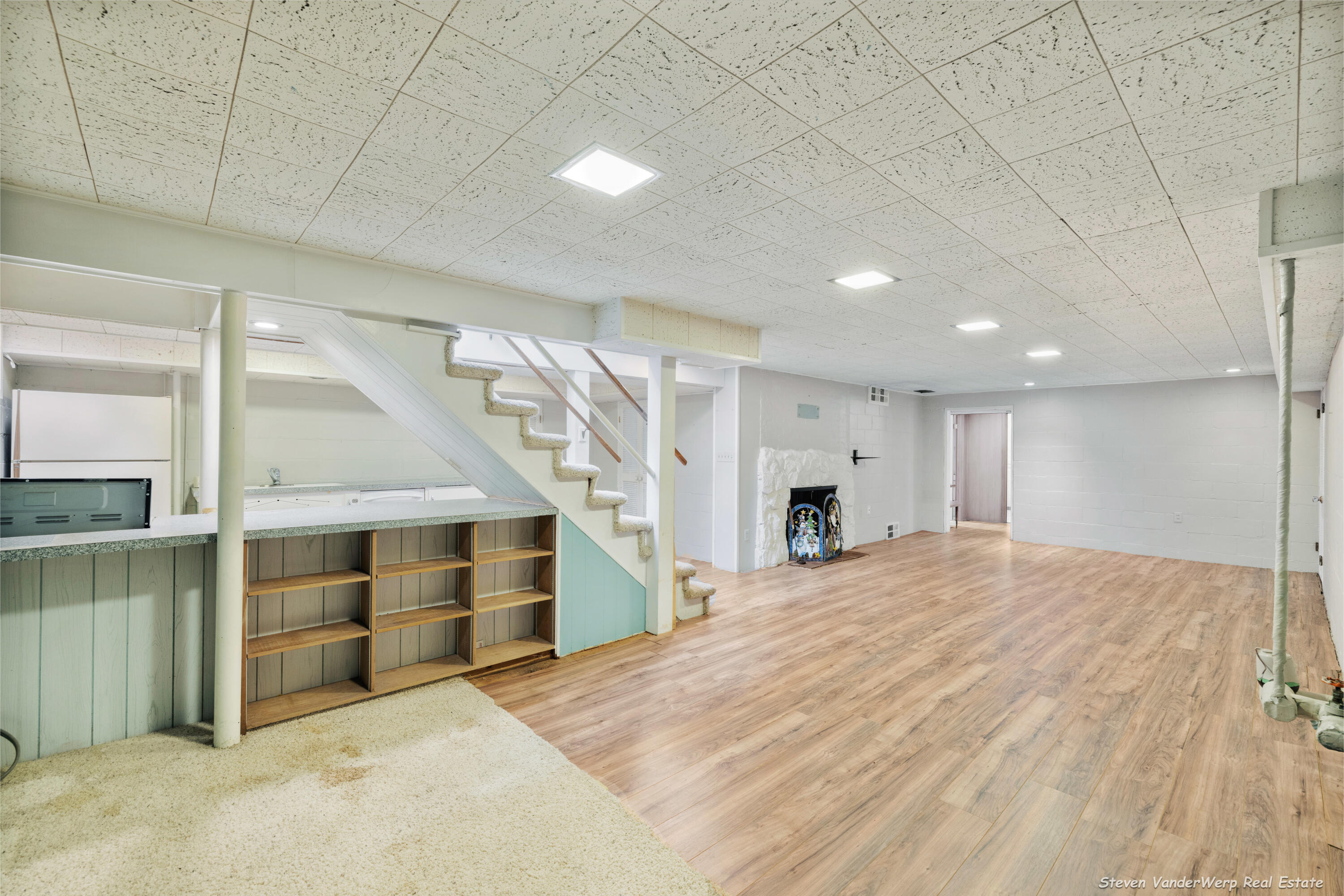 244 Grand Avenue Grand Haven MI 49417