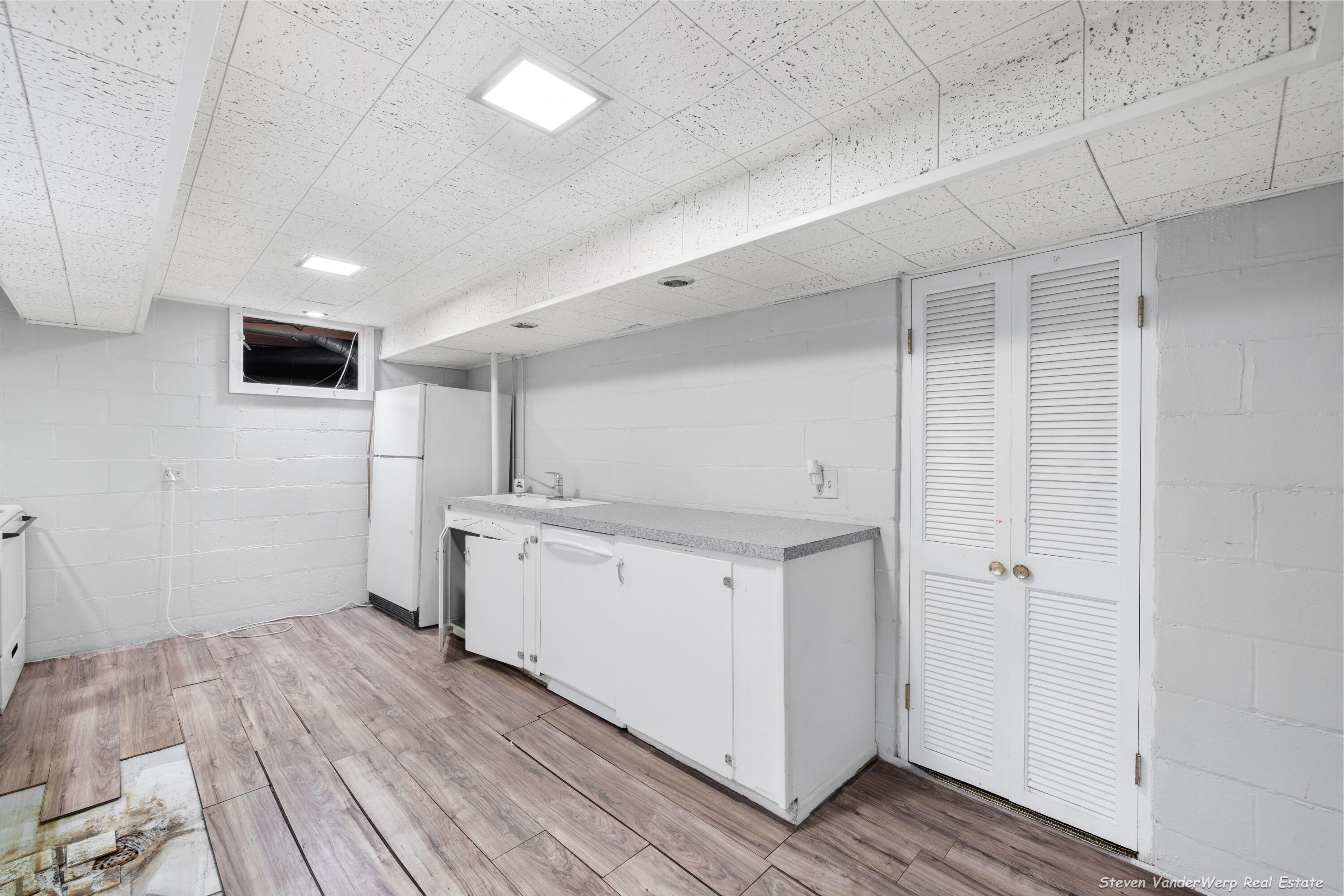 244 Grand Avenue Grand Haven MI 49417