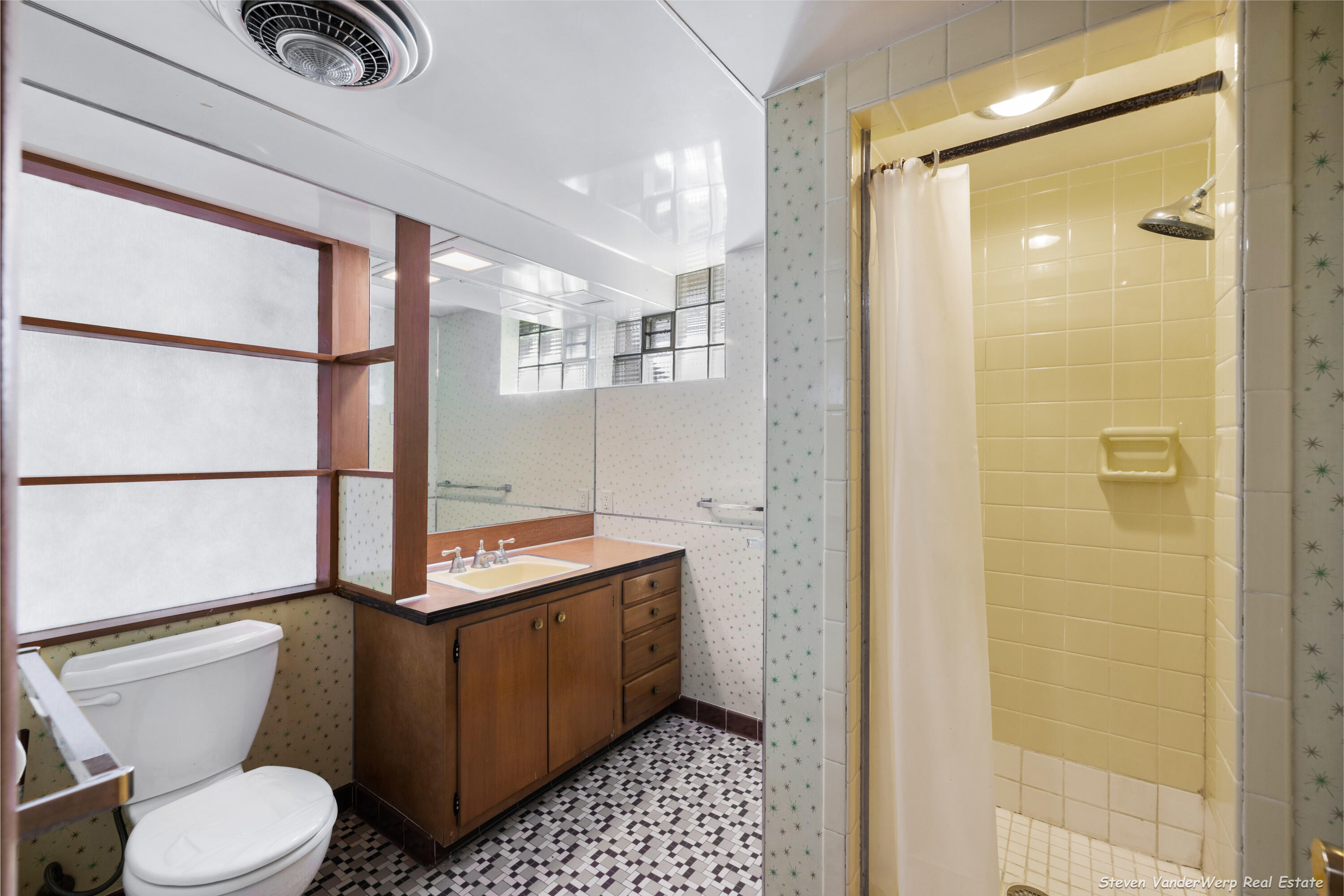 244 Grand Avenue Grand Haven MI 49417