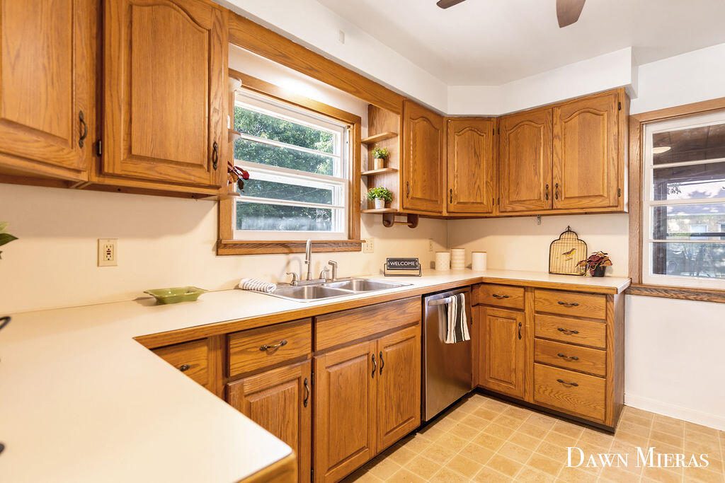 1015 California Street NW Grand Rapids MI 49504