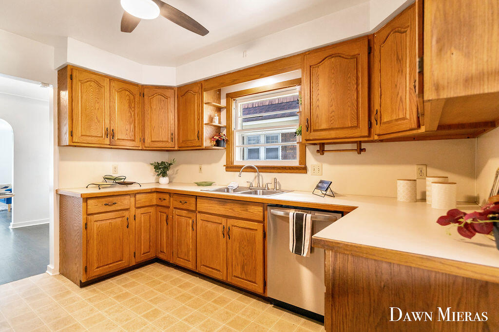 1015 California Street NW Grand Rapids MI 49504