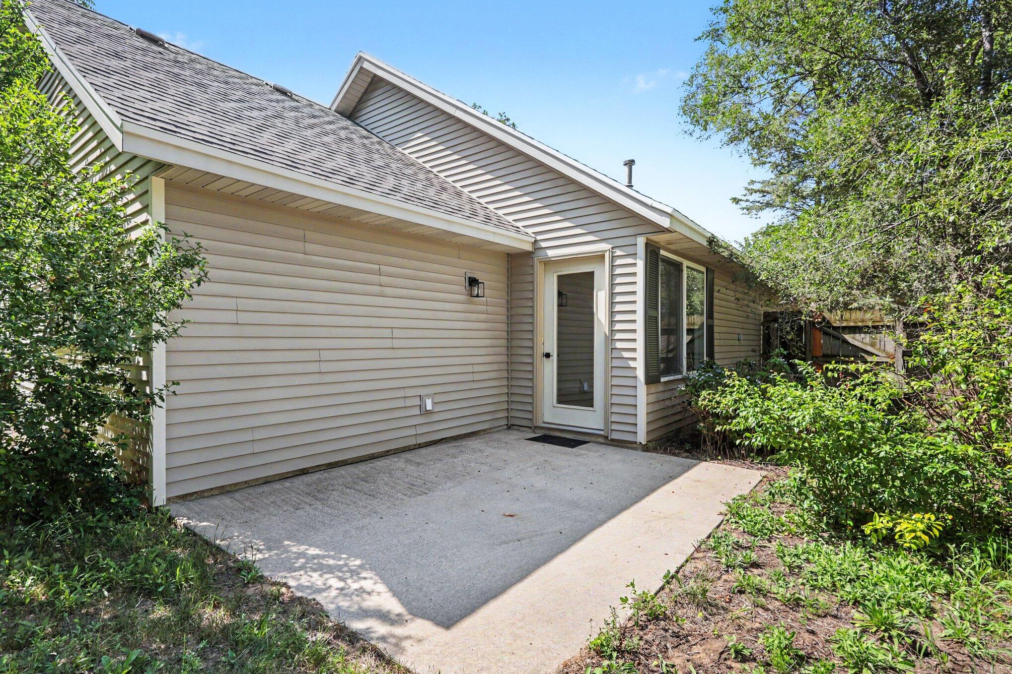 550 W 22nd Street Holland MI 49423