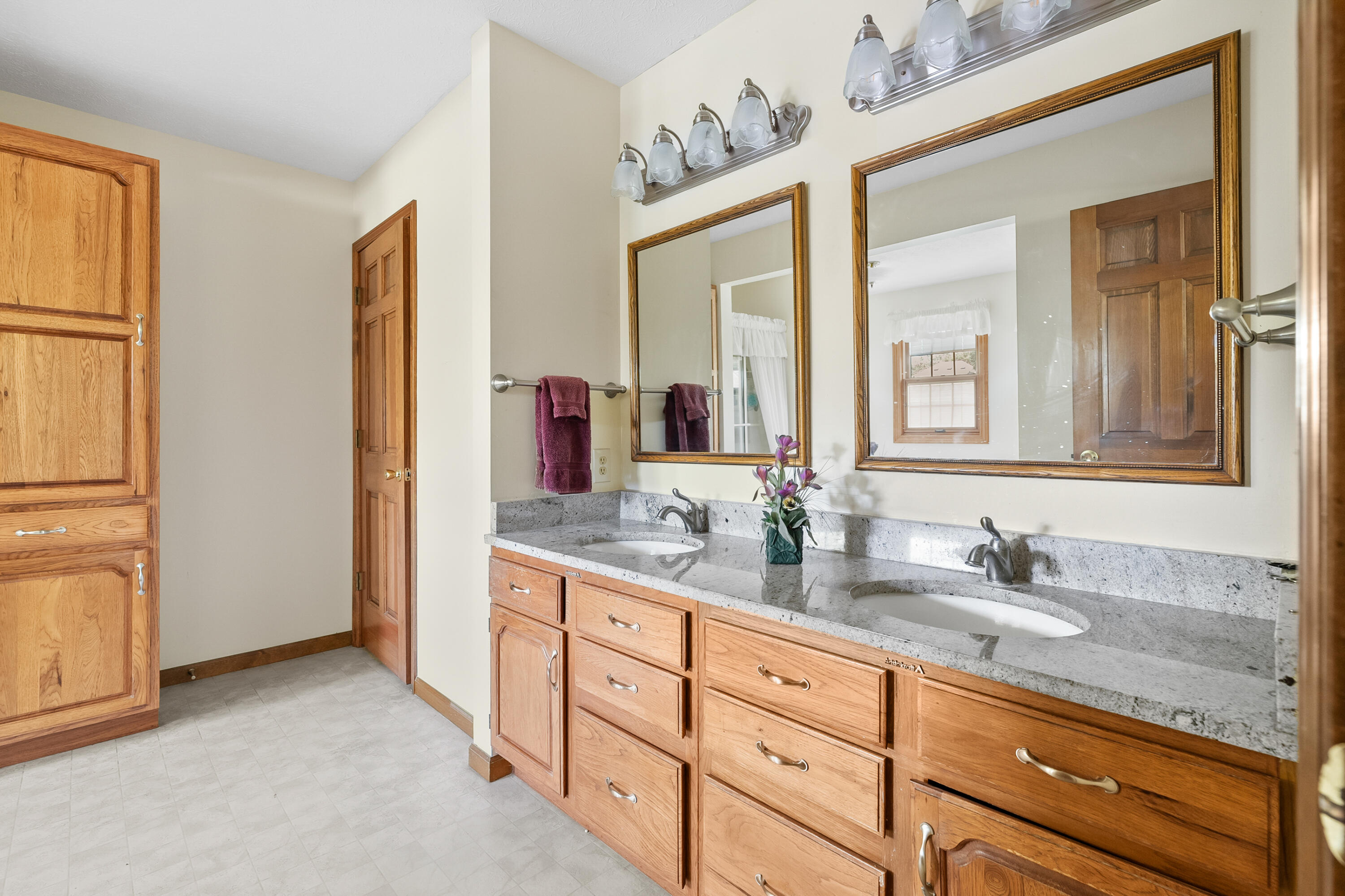 5850 Dunwoody Court Kalamazoo MI 49009