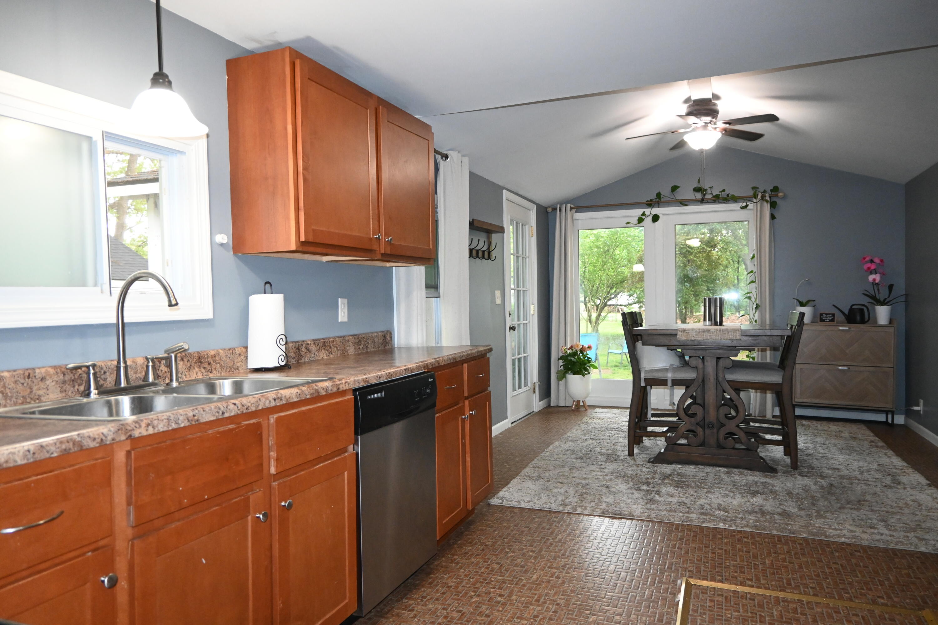 1341 E Summit Avenue Norton Shores MI 49444