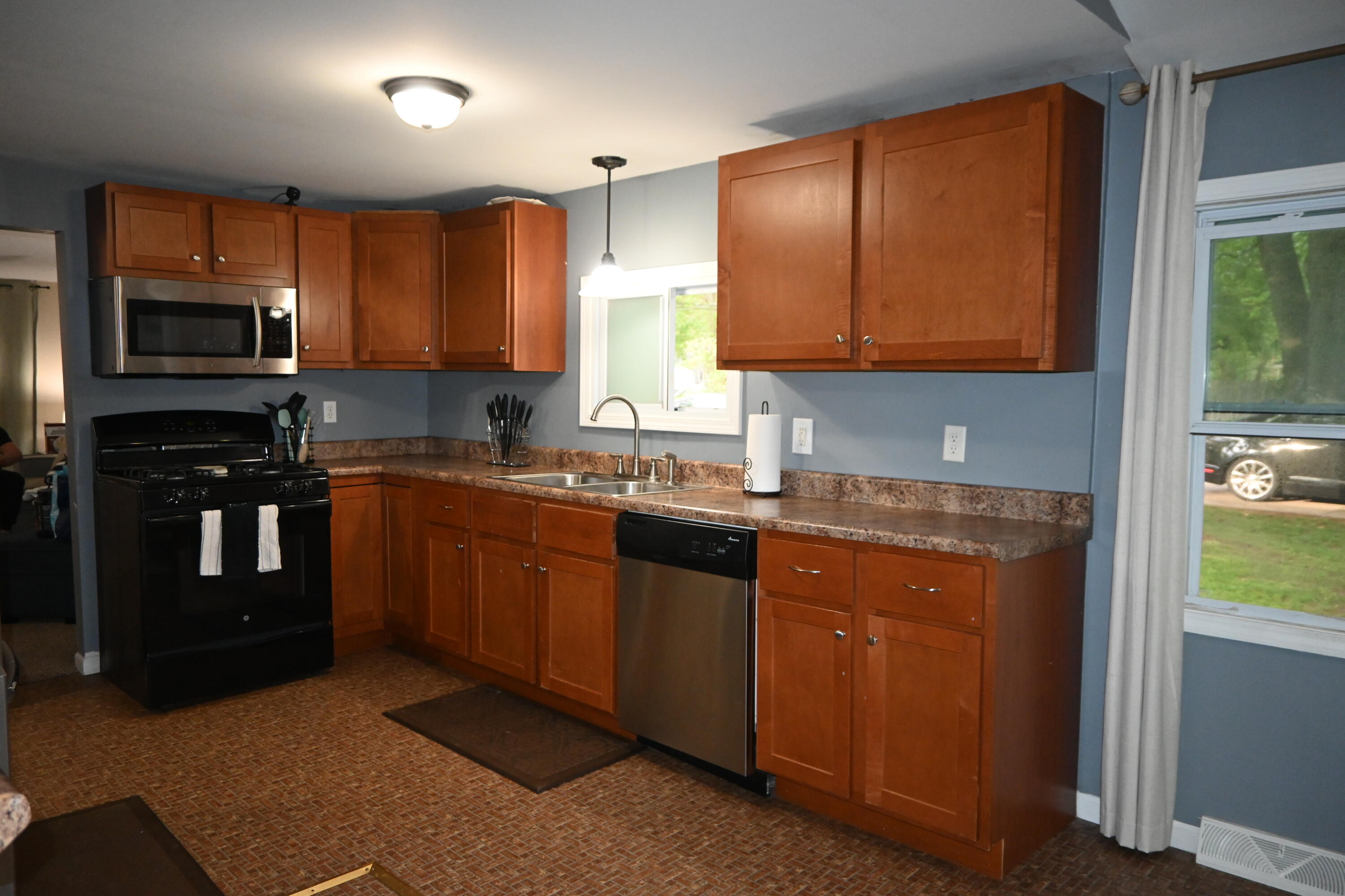 1341 E Summit Avenue Norton Shores MI 49444