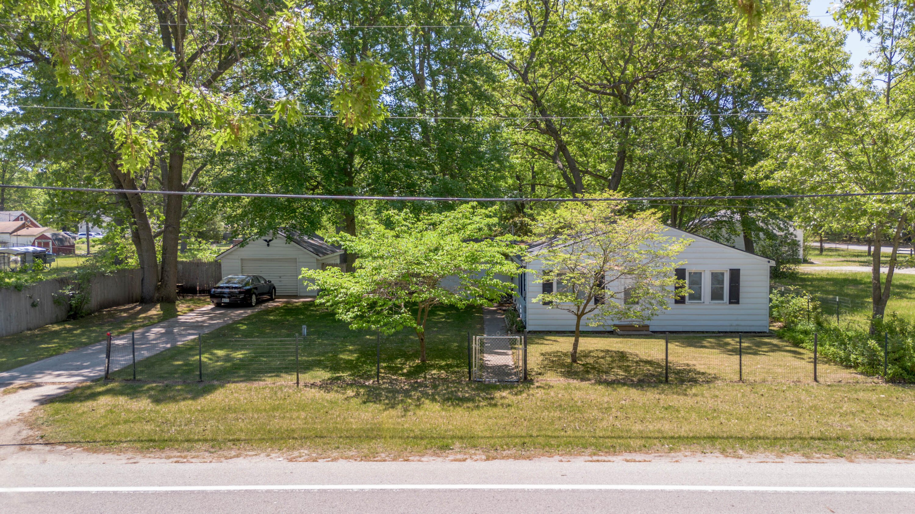 1341 E Summit Avenue Norton Shores MI 49444