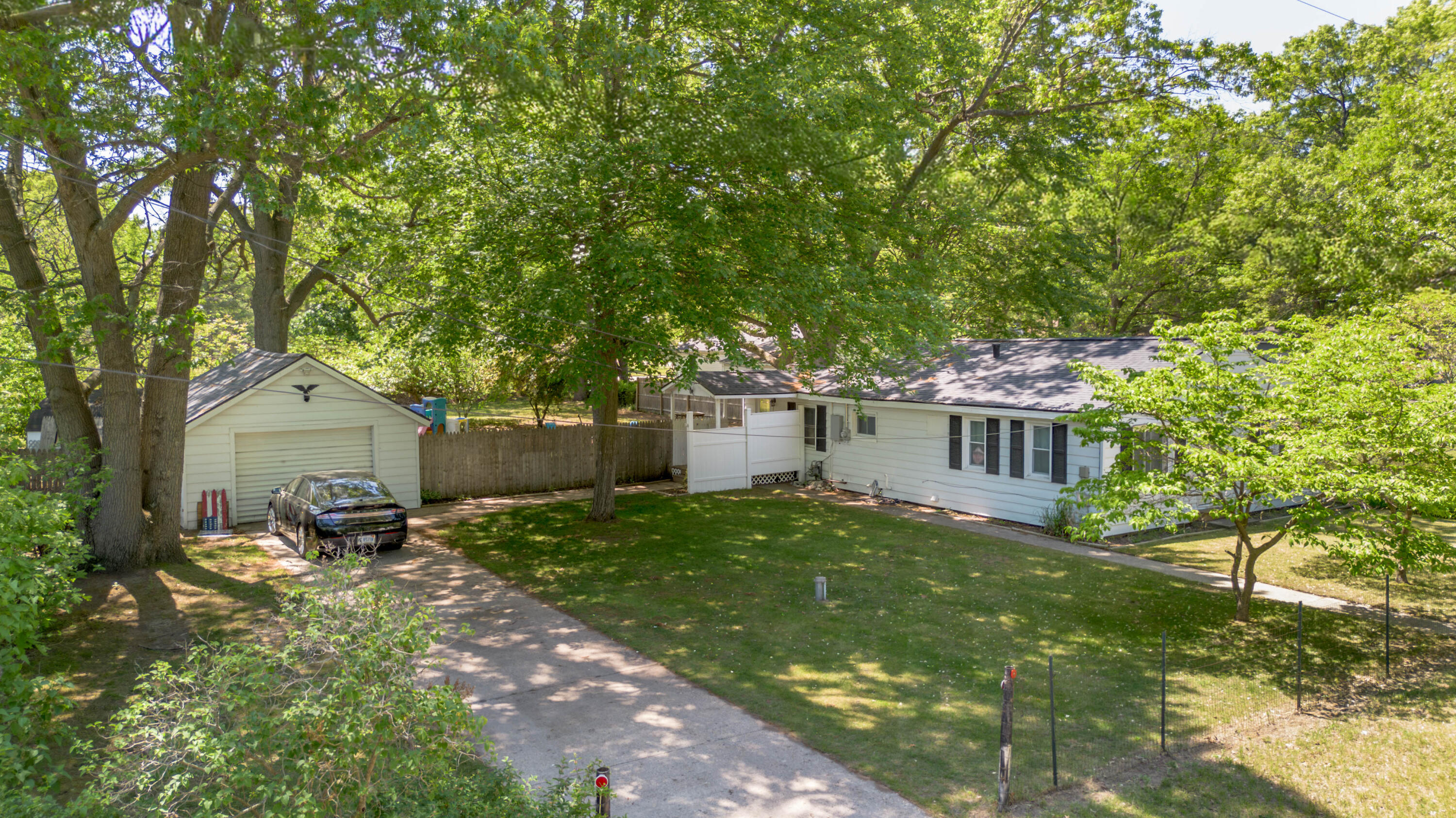1341 E Summit Avenue Norton Shores MI 49444