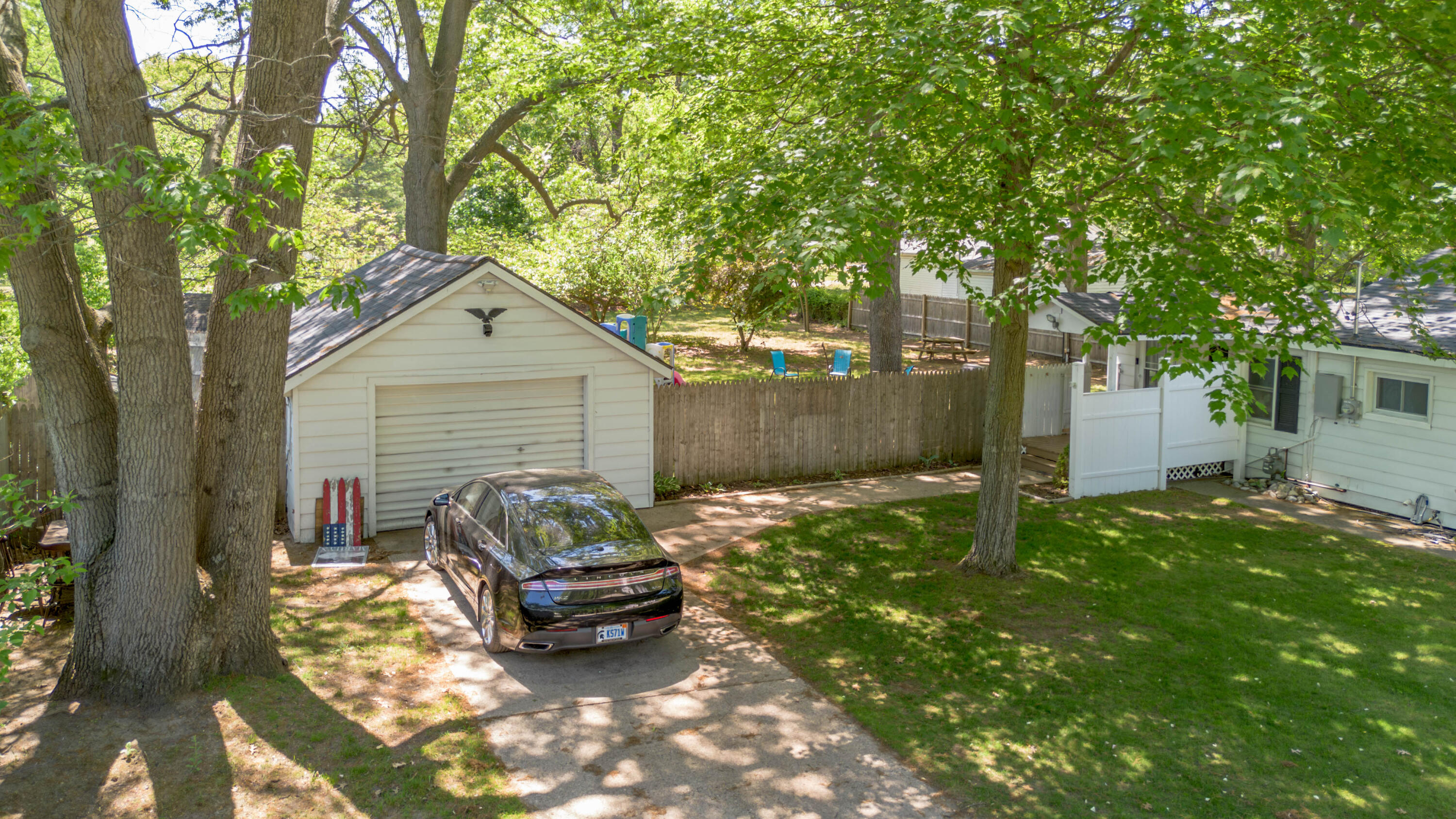 1341 E Summit Avenue Norton Shores MI 49444