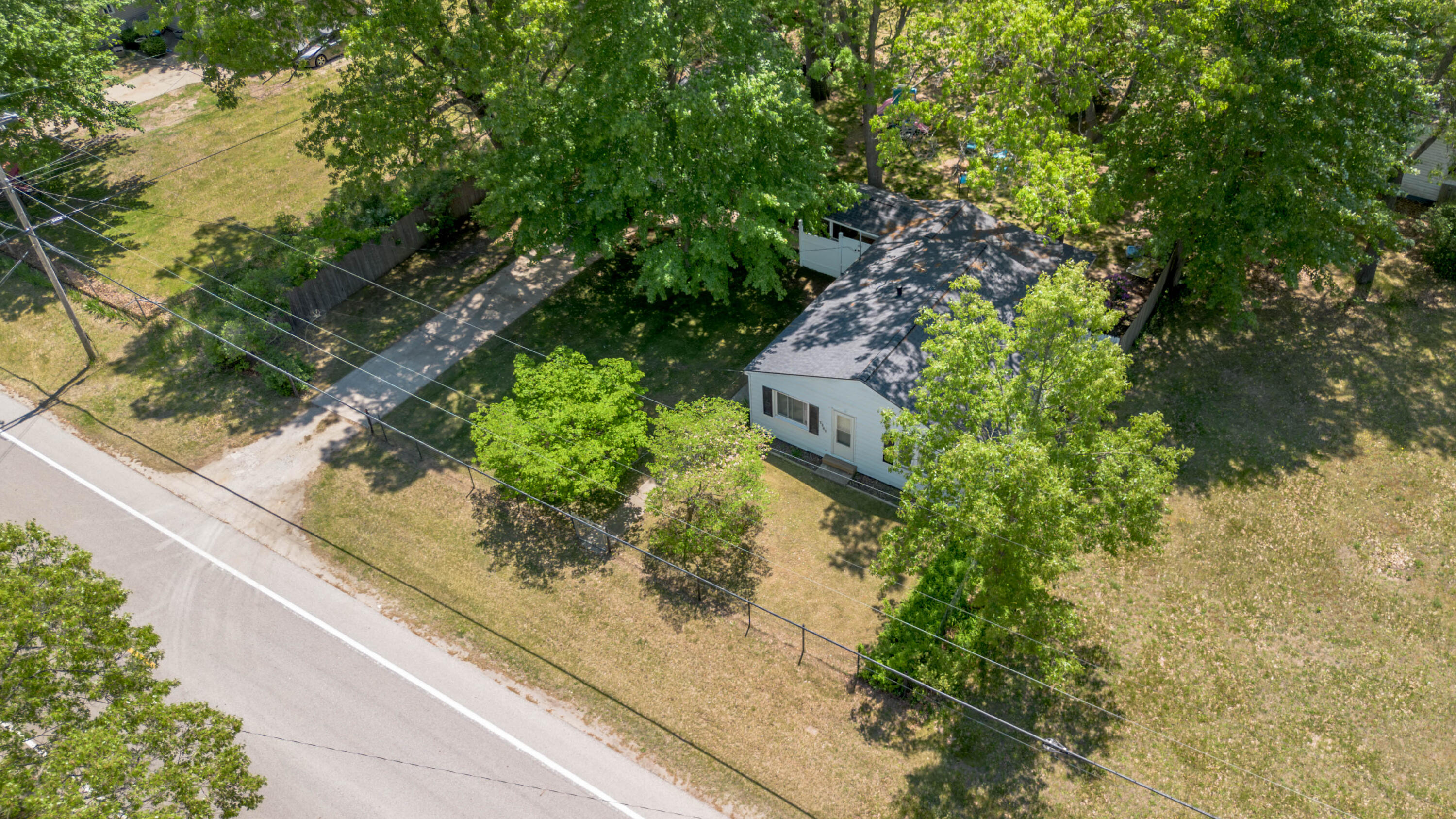 1341 E Summit Avenue Norton Shores MI 49444