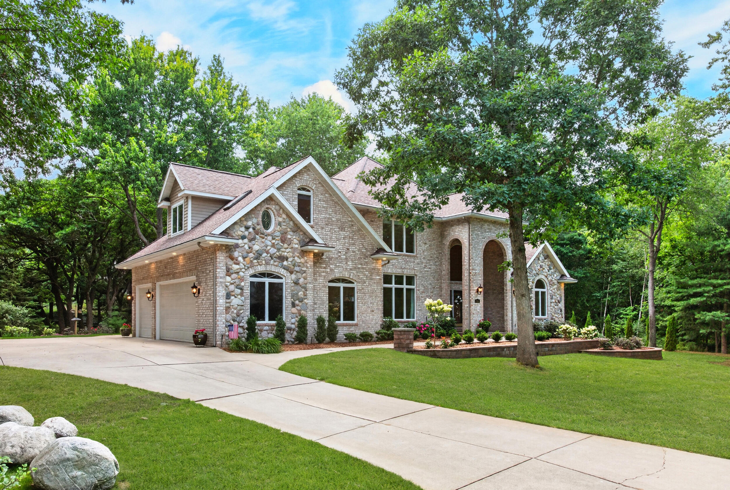 2966 Sundance Path Stevensville MI 49127