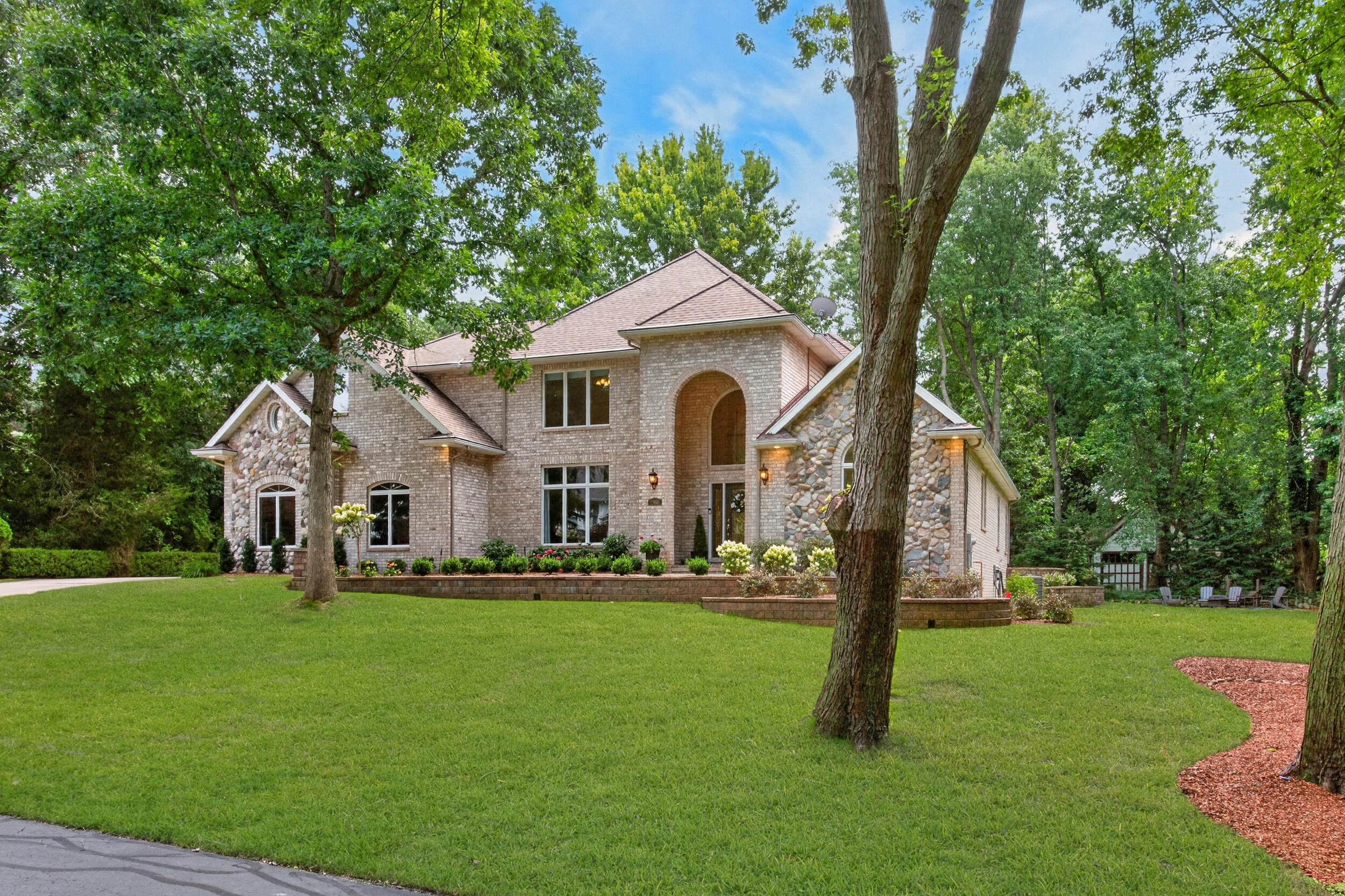 2966 Sundance Path Stevensville MI 49127