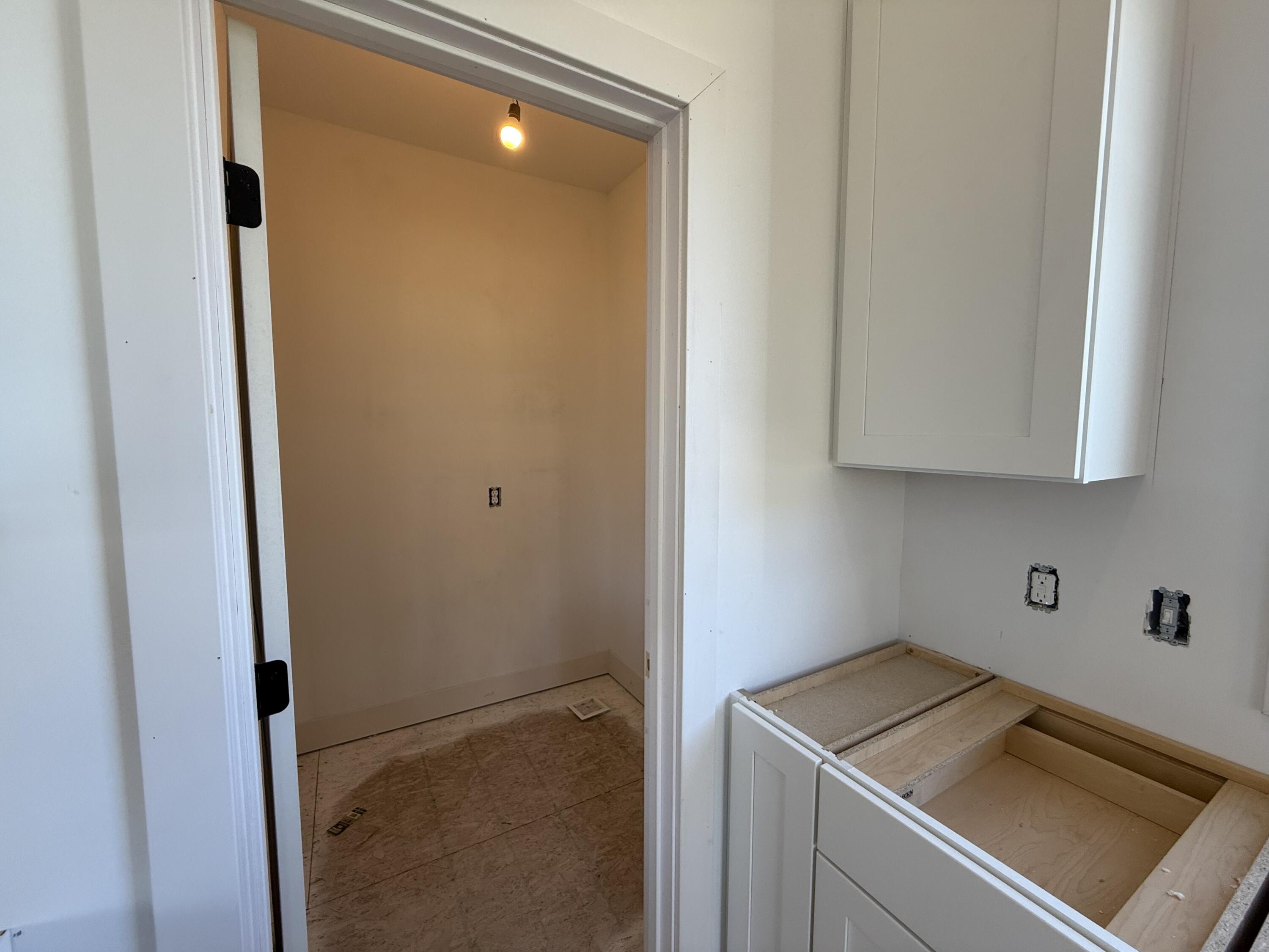 6147 Lake Wind Avenue Holland MI 49423