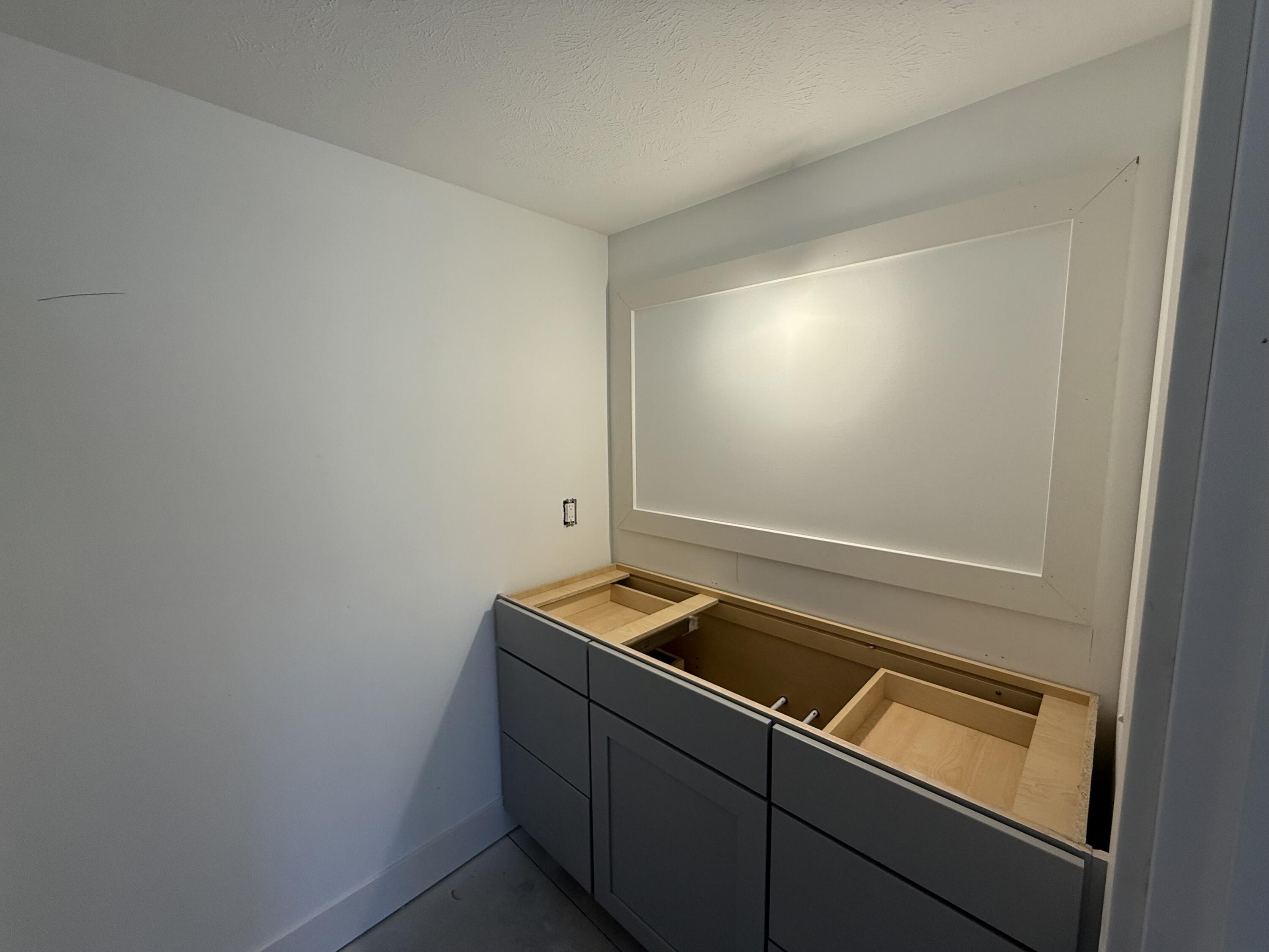 6147 Lake Wind Avenue Holland MI 49423