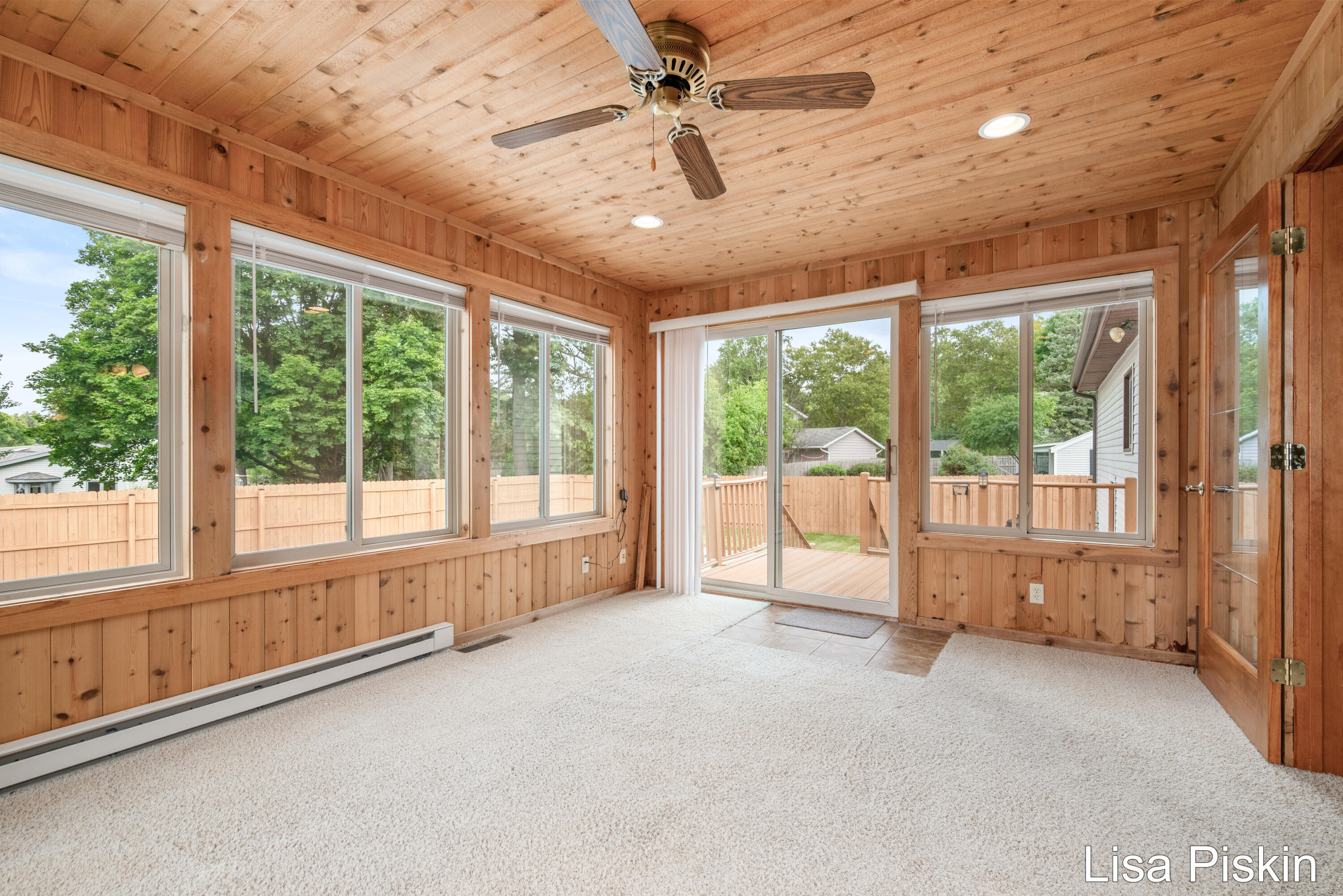 2641 Heathcliff Street SE Grand Rapids MI 49546