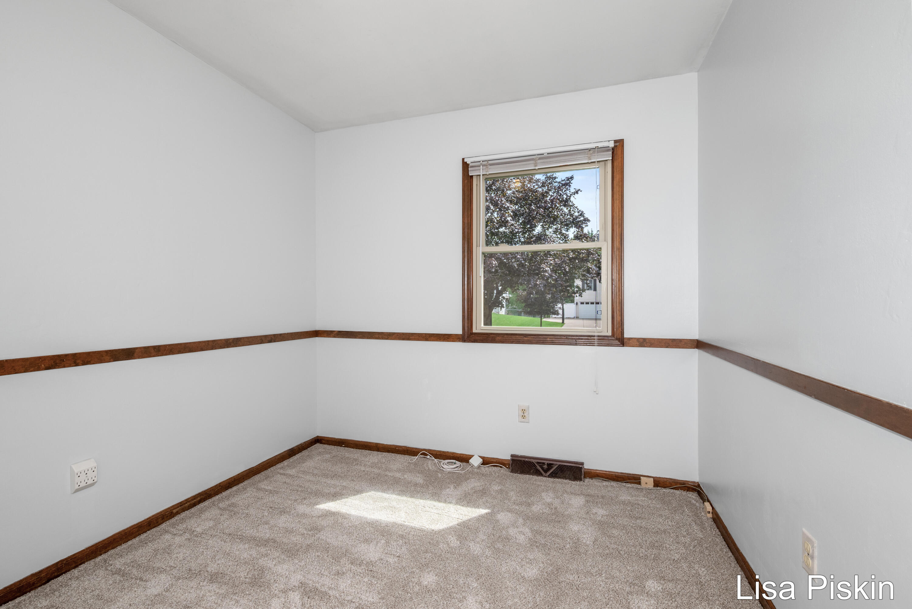 2641 Heathcliff Street SE Grand Rapids MI 49546