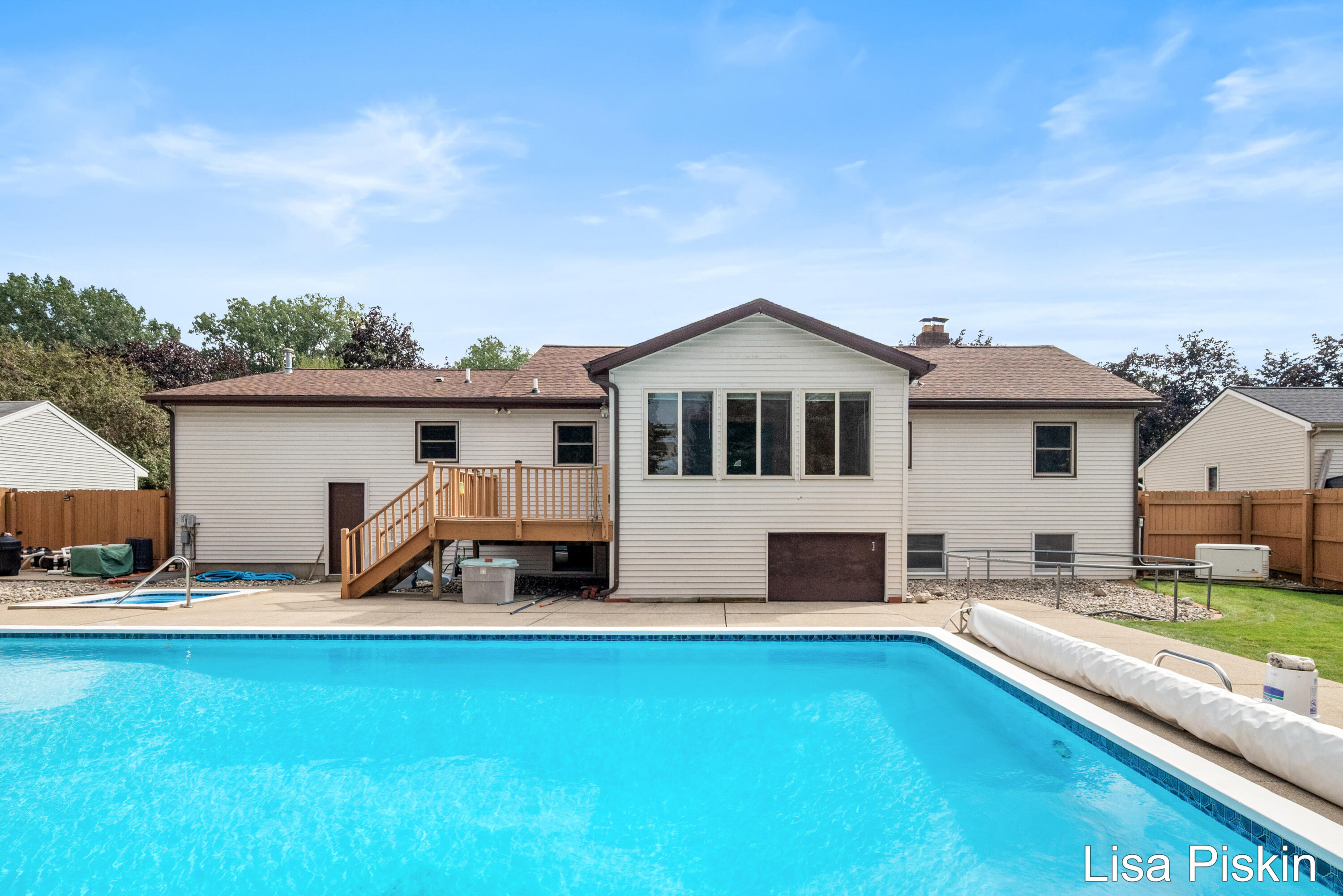 2641 Heathcliff Street SE Grand Rapids MI 49546