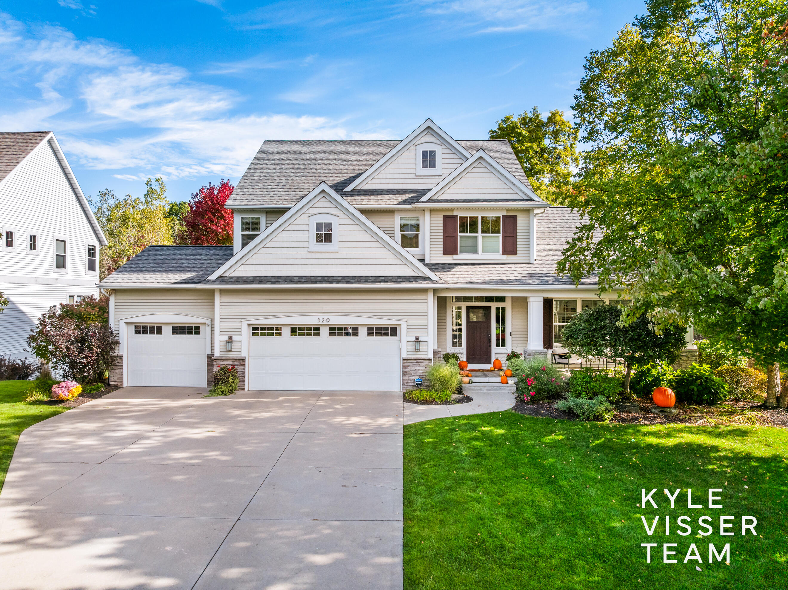 320 Sycamore Way Drive SE Grand Rapids MI 49546