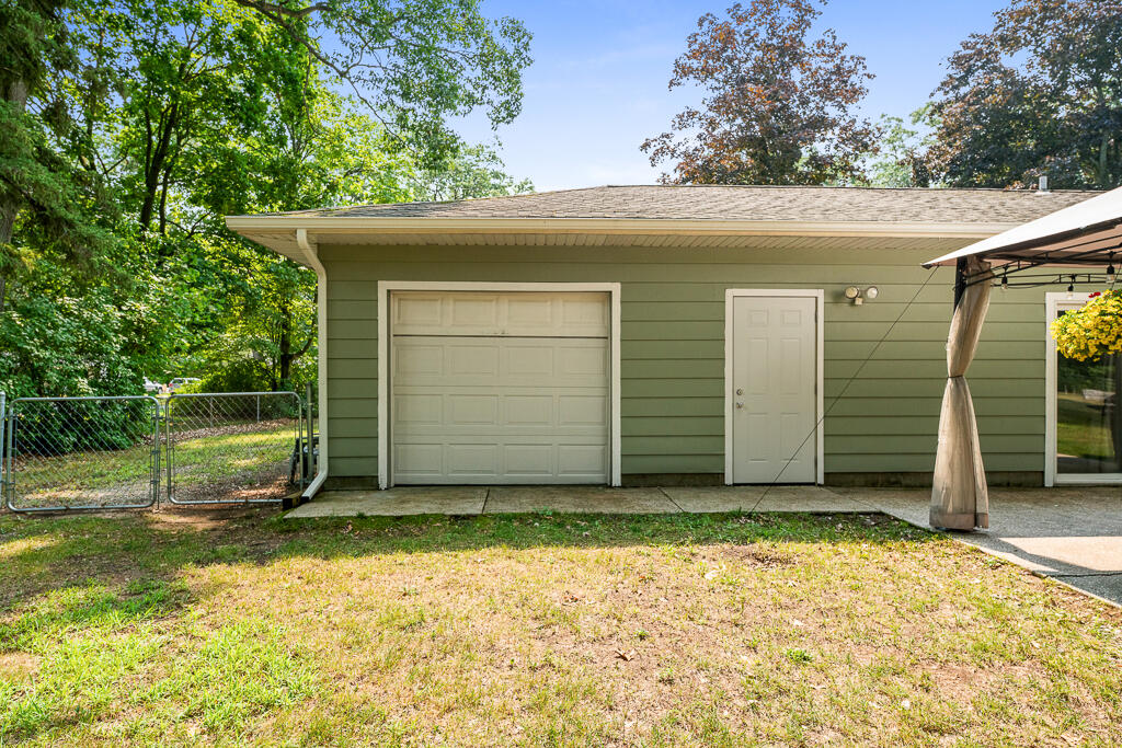 1360 Logan Road Muskegon MI 49445